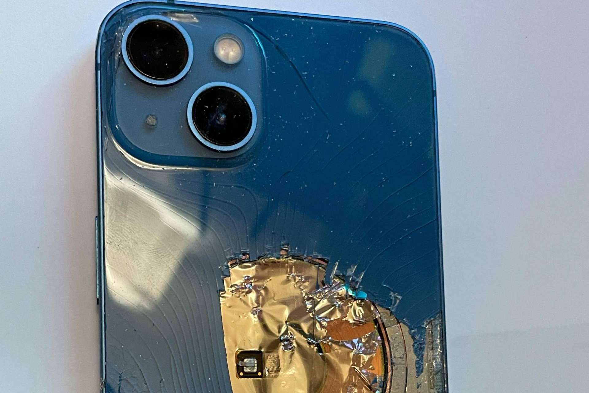 Reparación iPhone con Reparar Ordenadores, una vía sostenible y económica para luchar contra la obsolescencia programada