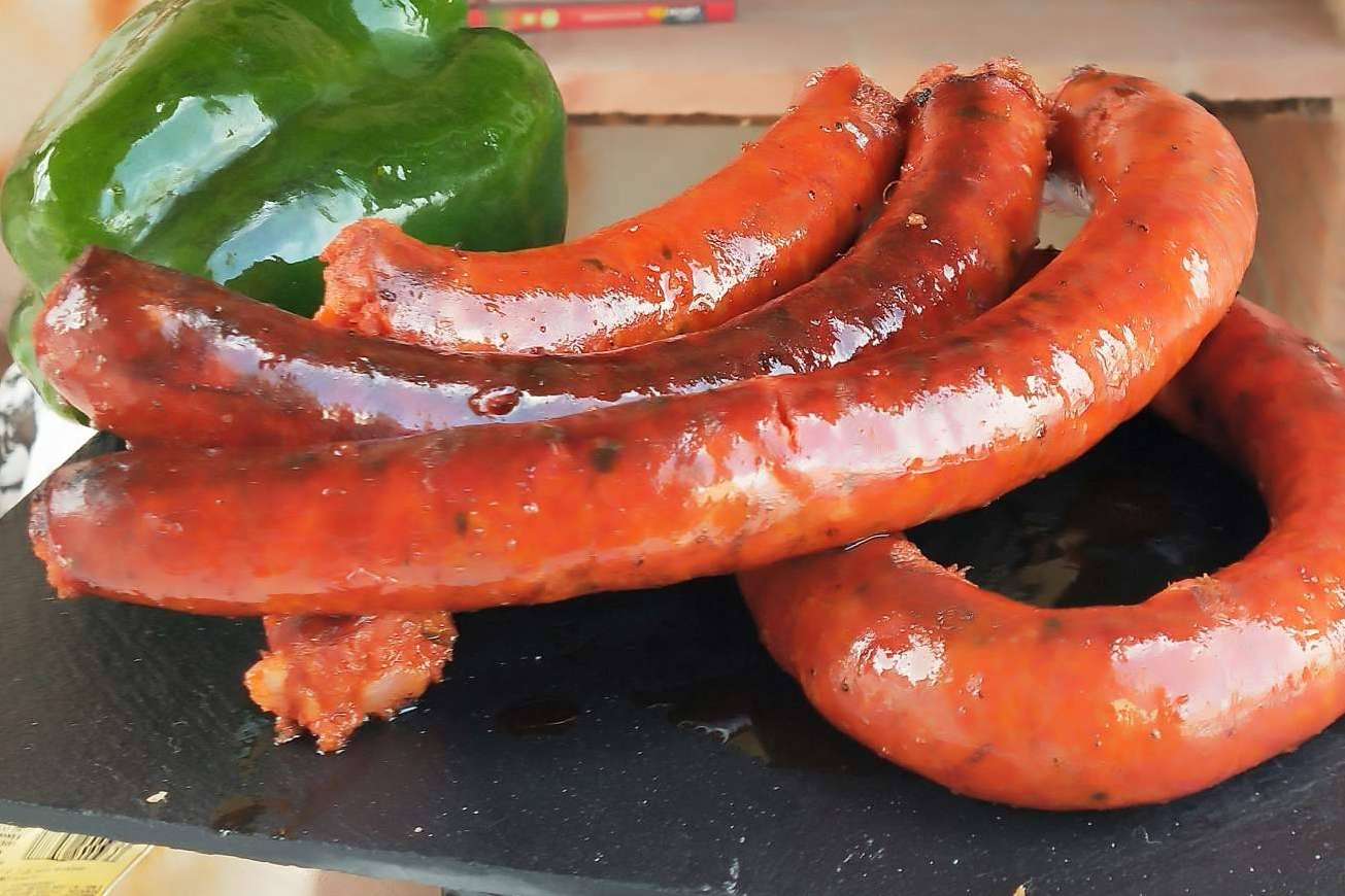 D’Carnilsa explica qué es una longaniza