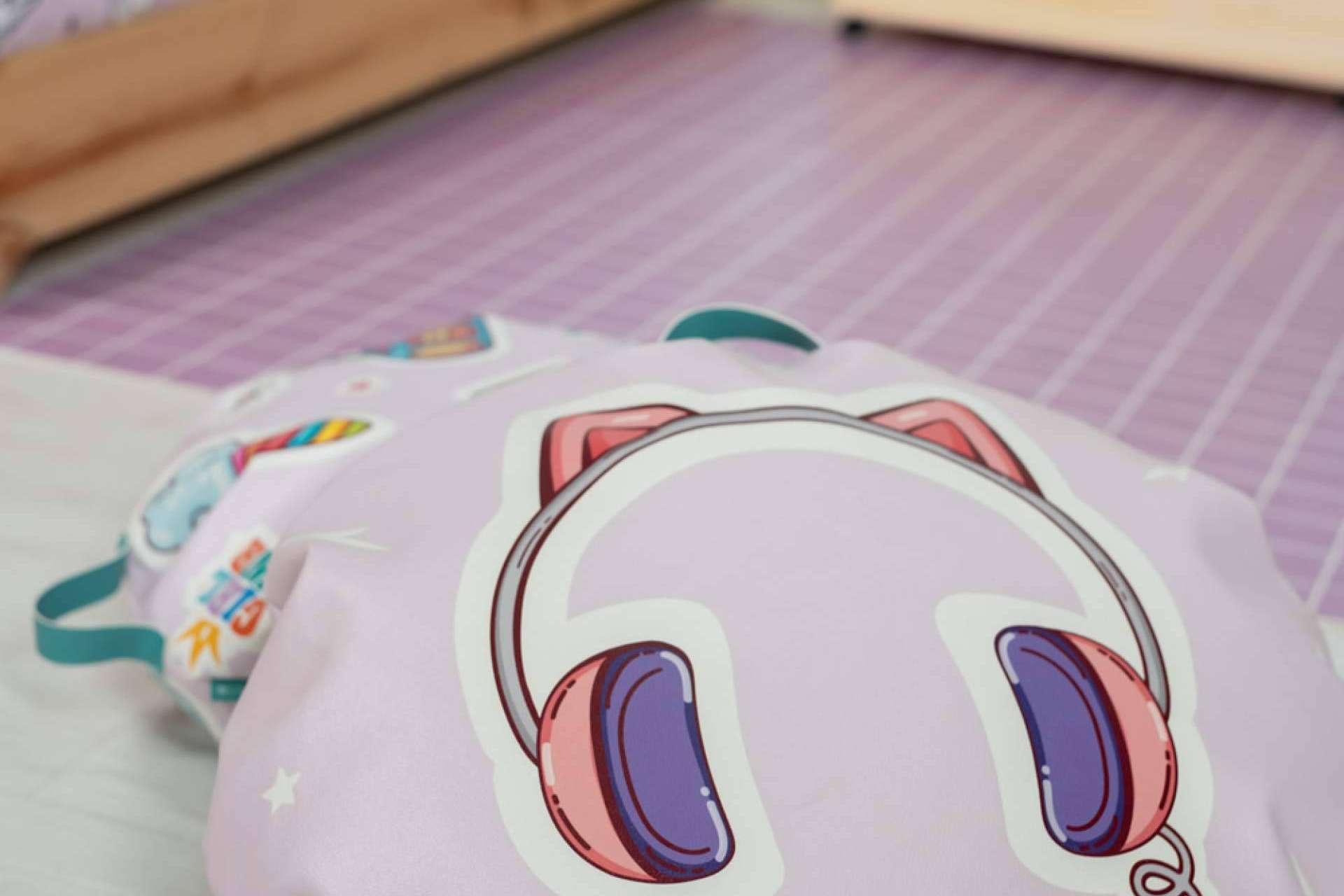 Puff de regalo por la compra de una alfombra vinílica en Sokios, del 24 al 26 de marzo