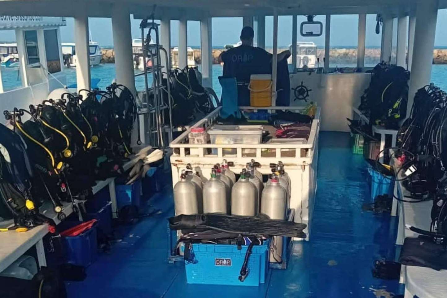 La escuela de buceo en Maldivas Drop Dive Maldives permite vivir una experiencia inolvidable