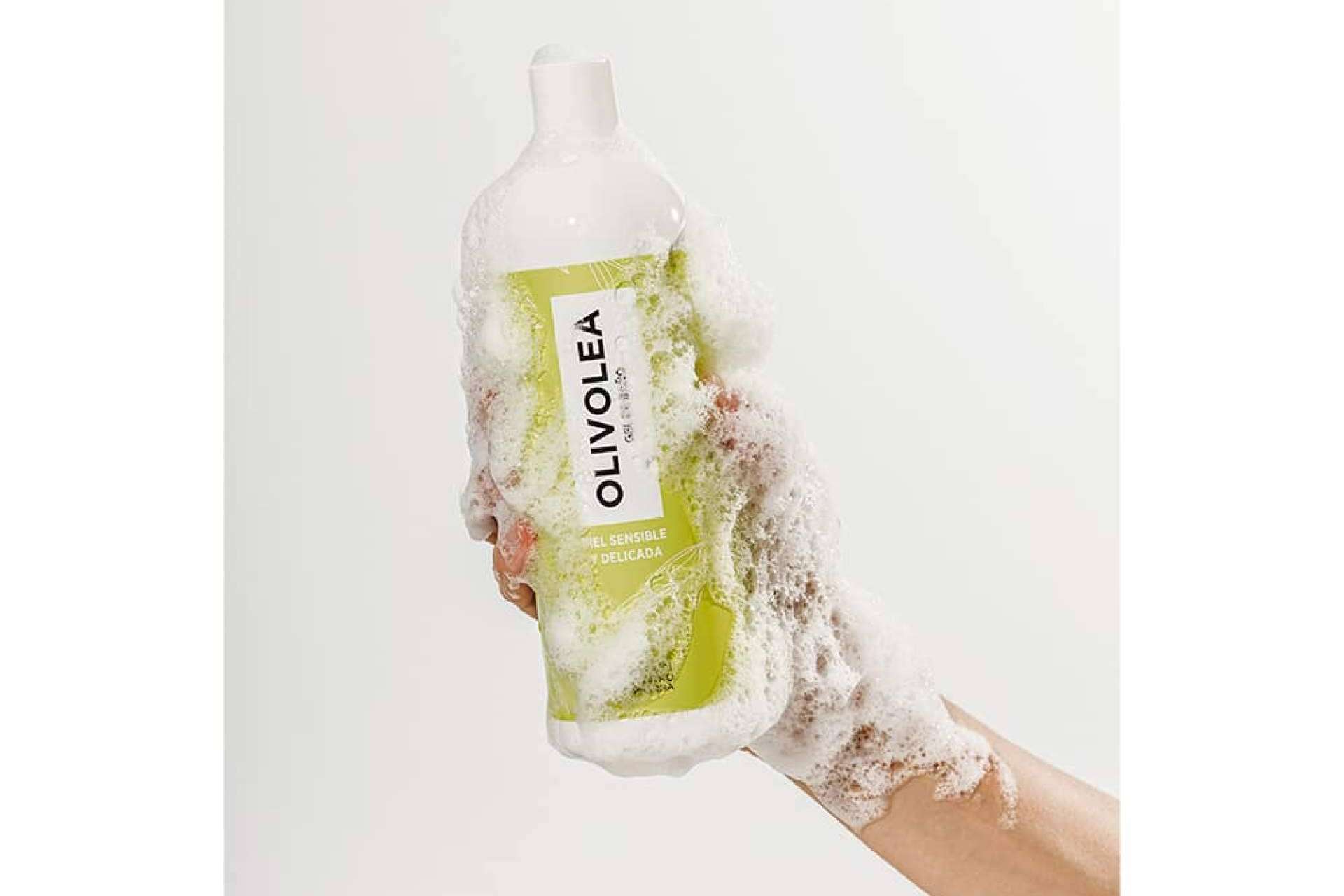 Cuidar la piel con la crema cicatrizante y el gel de baño de Olivolea