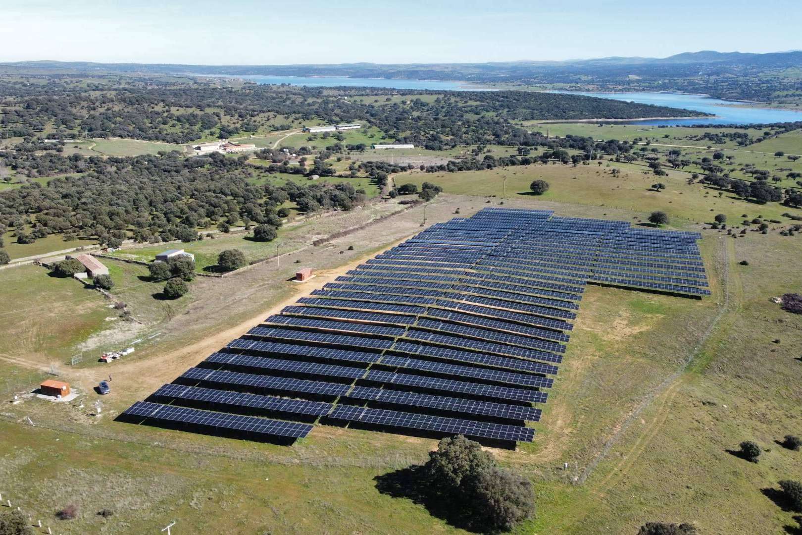 Oportunidades y desafíos en la energía solar; el papel de Artec Capital Energy en el camino hacia un futuro sostenible