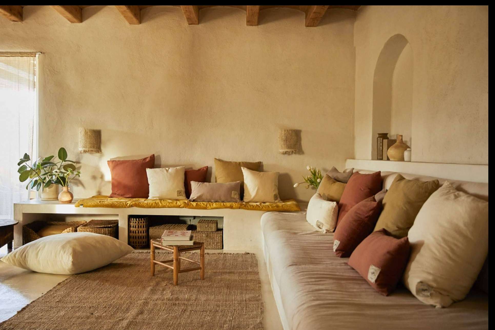 Los textiles de Calma House permiten dar un toque distintivo al salón