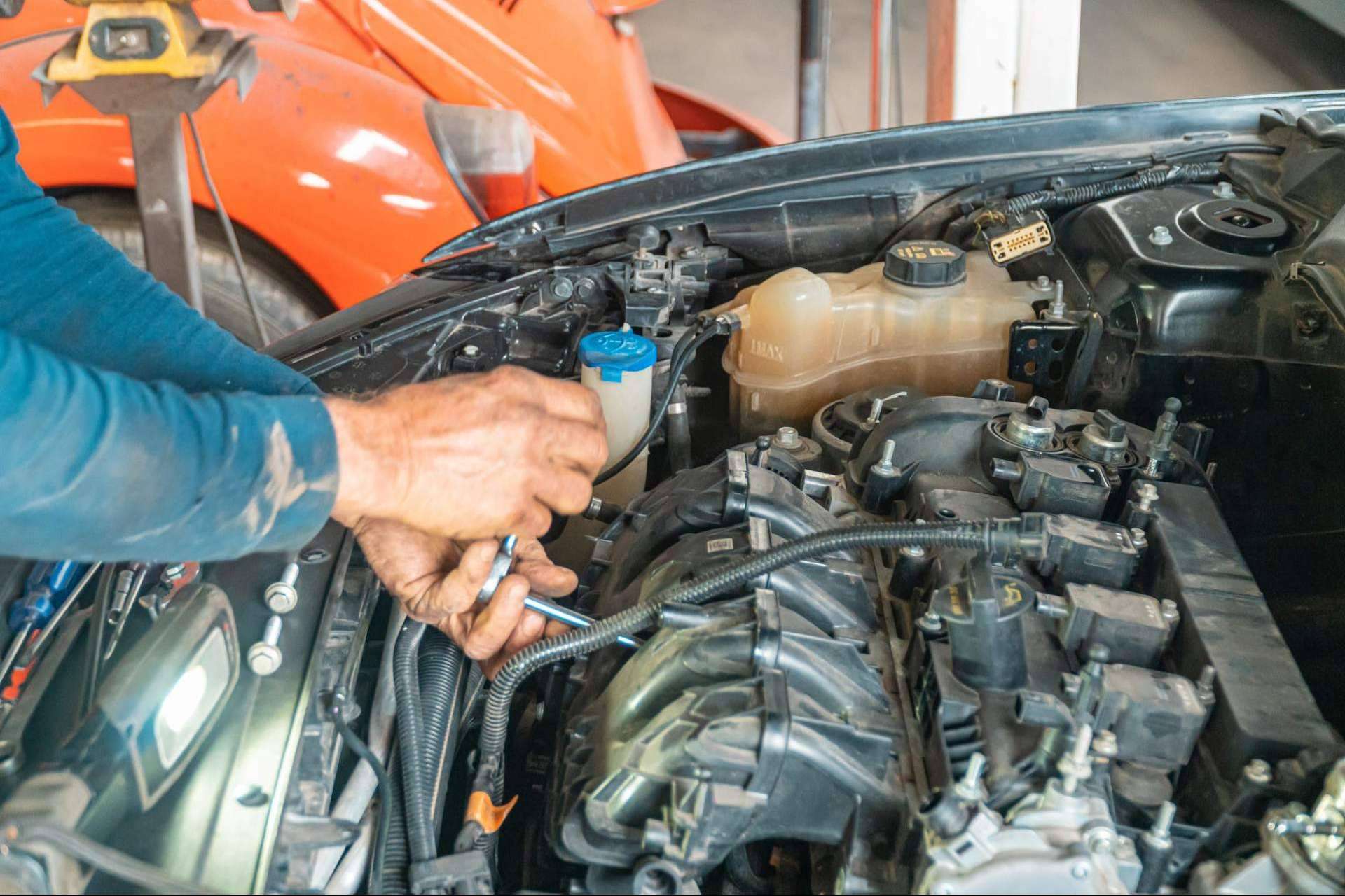 Los recambios originales vs. los análogos, ¿merece la pena pagar de más por la autoridad del fabricante?