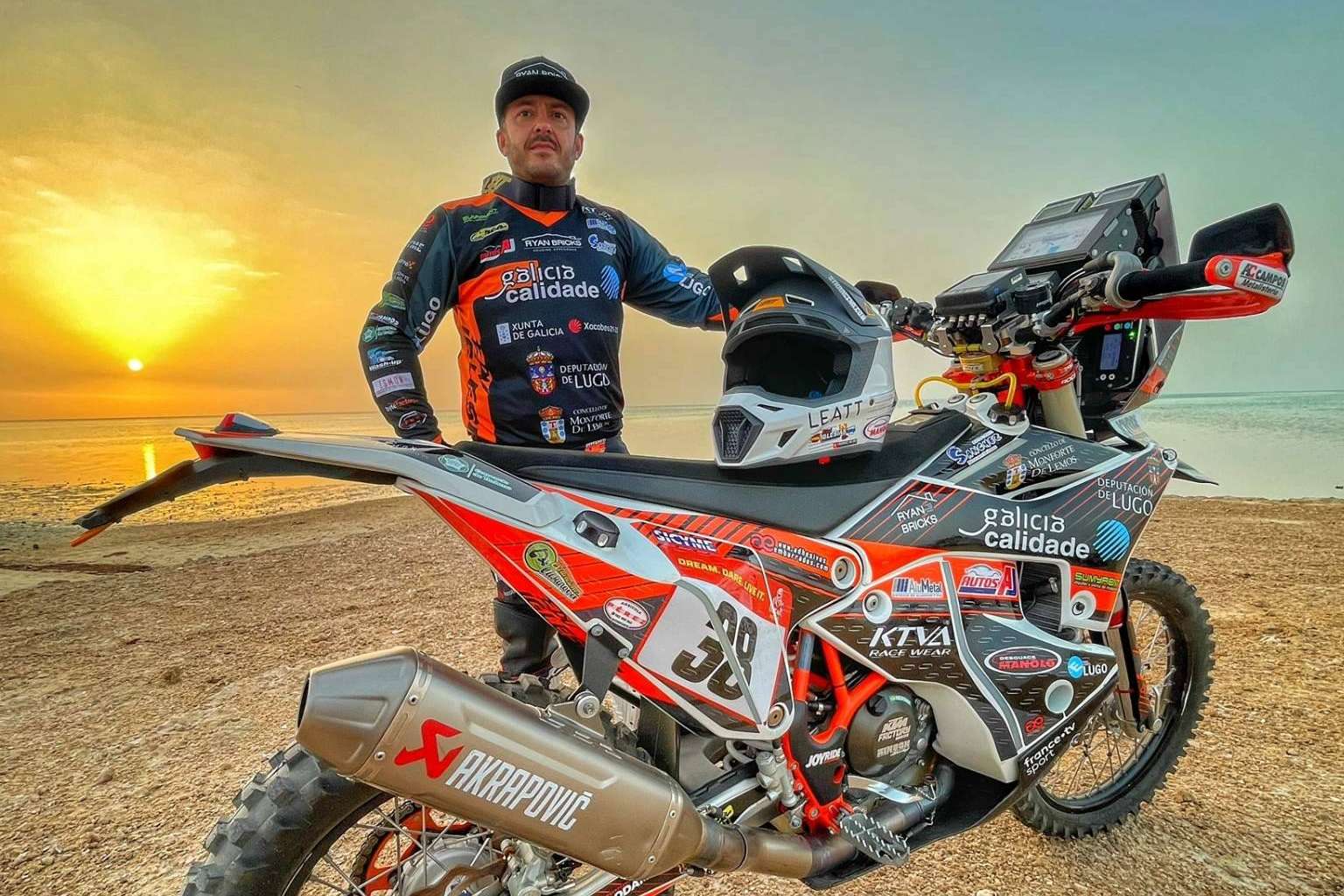 ¿Dónde encontrar camisetas de motocross? ADHESIVOSEMBARRADOS