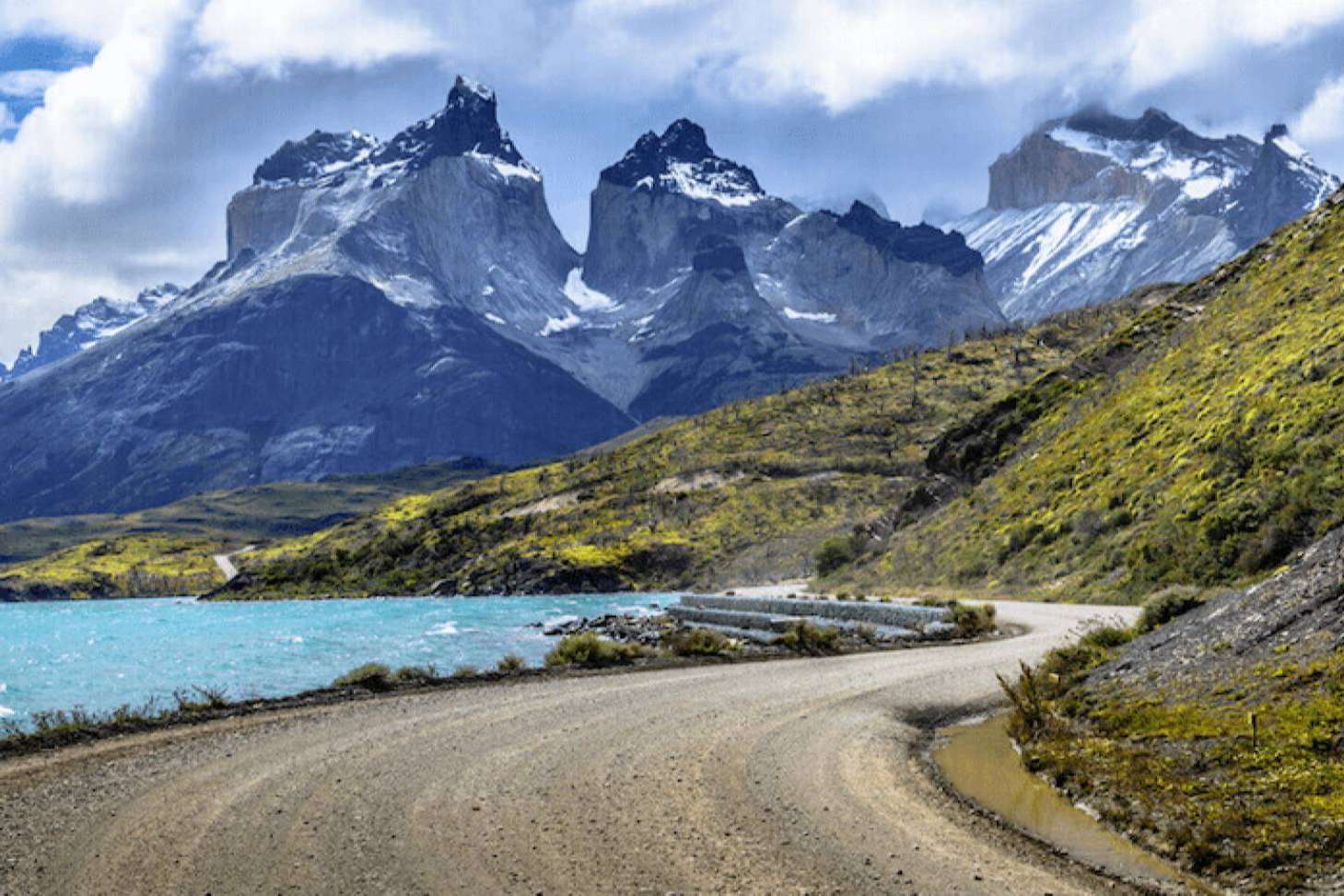 Travesía por la Carretera Austral y la Ruta 40 para conocer Chile y Argentina en moto