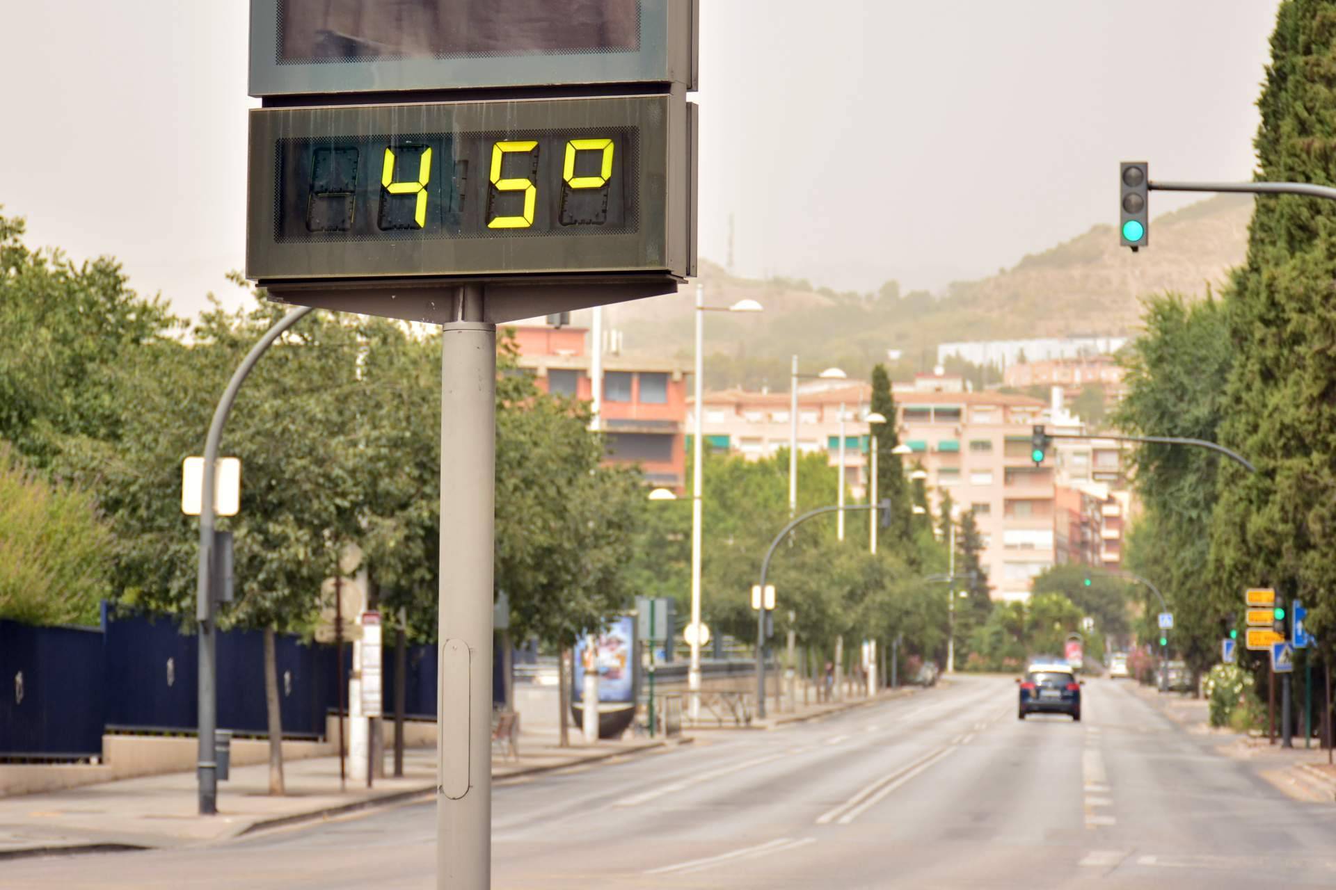 Guía para reducir la factura de luz en verano sin sacrificar la comodidad