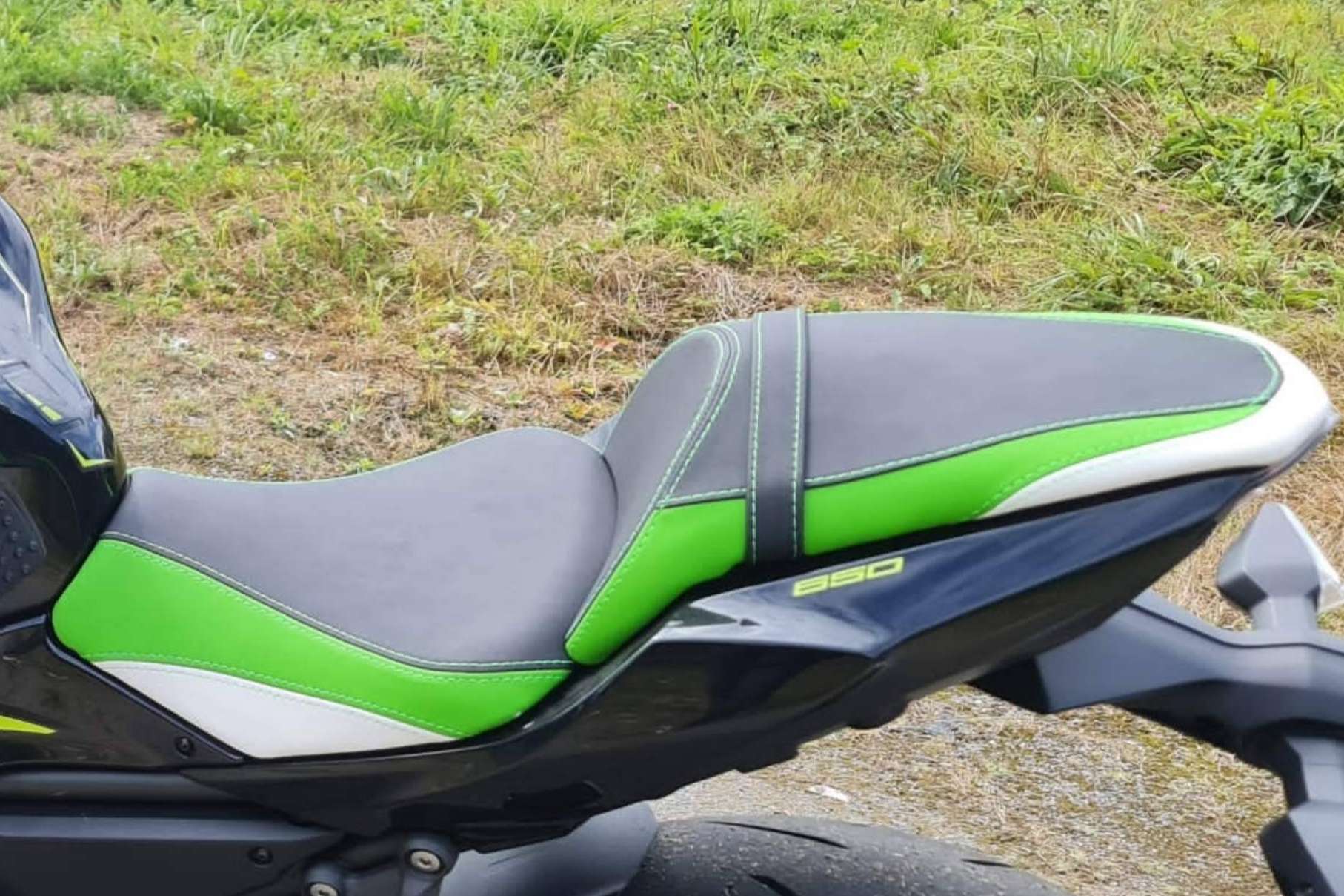 Viajes en moto con el mayor confort gracias a los asientos a medida de JM-FUNDAS