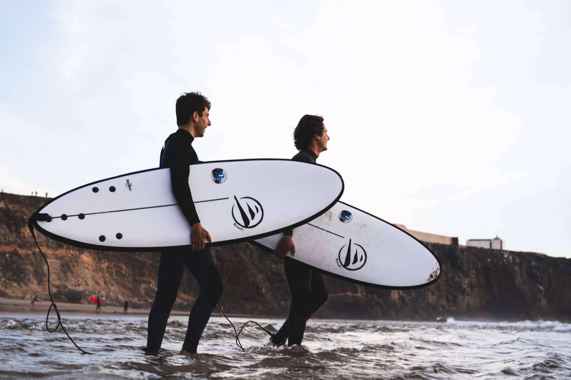 Flysurf ofrece una amplia selección de tablas con características ideales para aprender a surfear