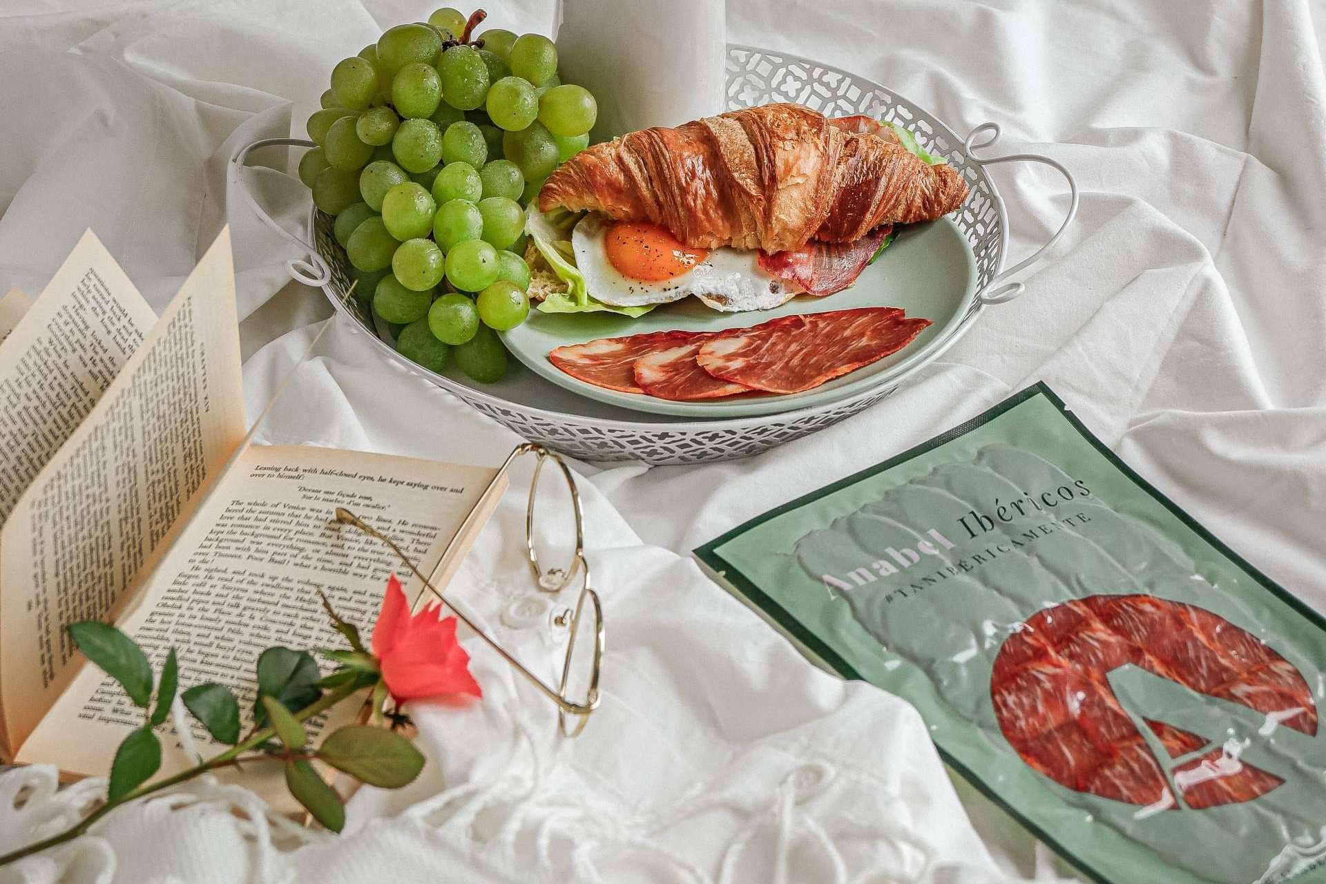 Anabel Ibéricos presenta uno de sus productos más populares, el lomo de cebo de campo ibérico