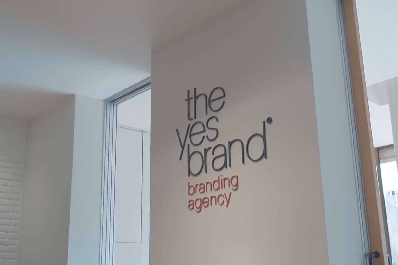 La agencia de branding Theyesbrand se dedica a potenciar marcas en distintos mercados