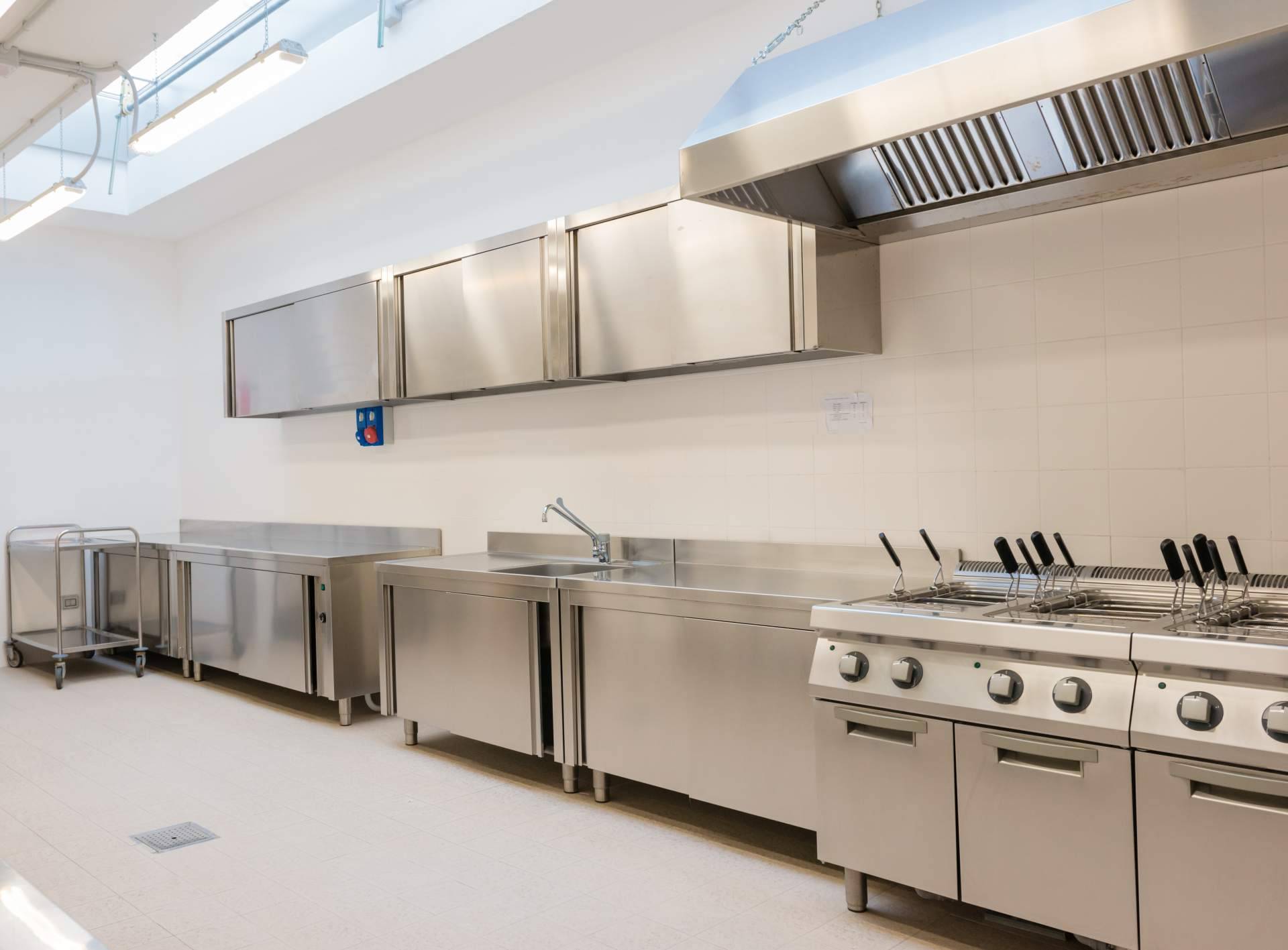 Soluciones personalizadas con campanas de cocina industriales