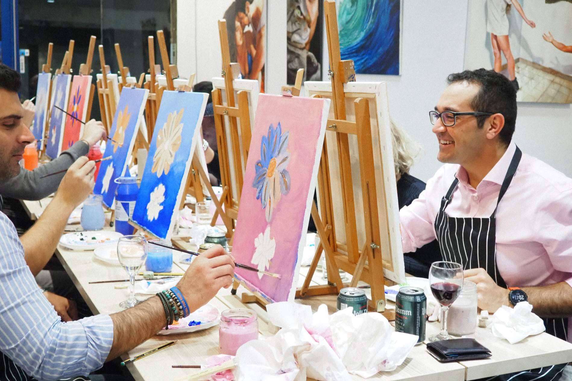 Despedidas de soltera únicas; 5 ideas creativas de la mano de Art&Wine