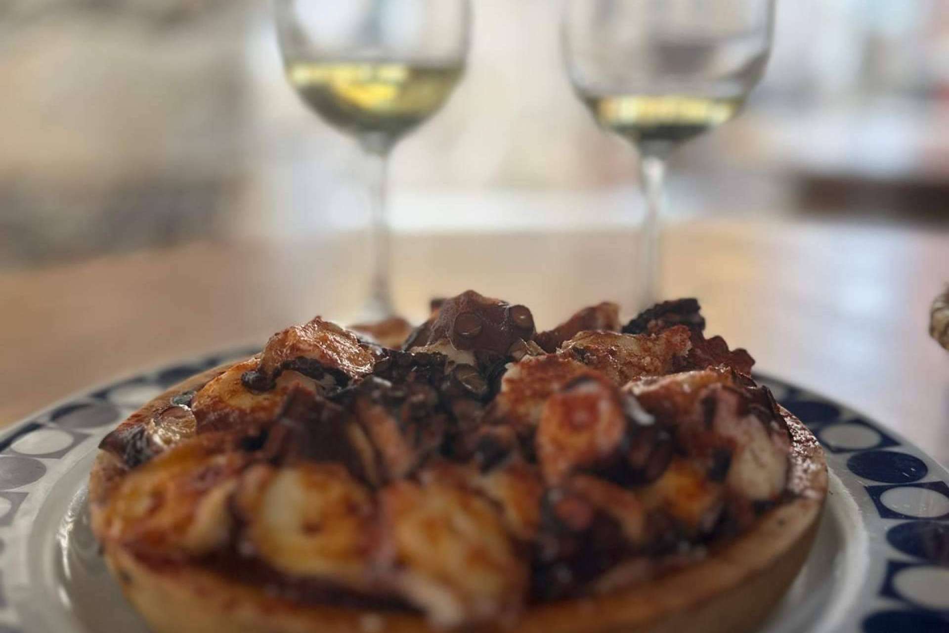 Degustación de conservas y vinos de tradición de Galicia con Juncal Alimentación