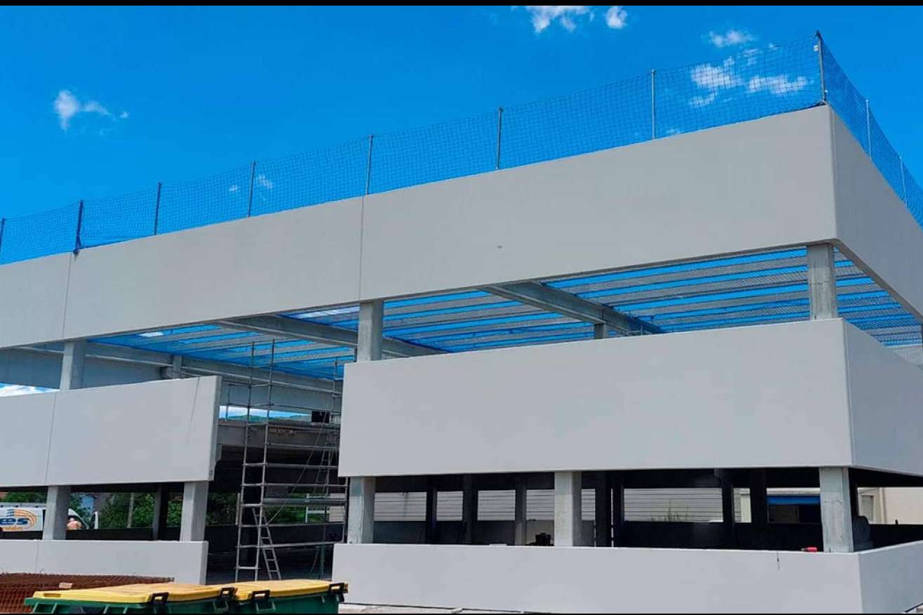 Importancia de las redes de seguridad horizontales y verticales en obras de construcción