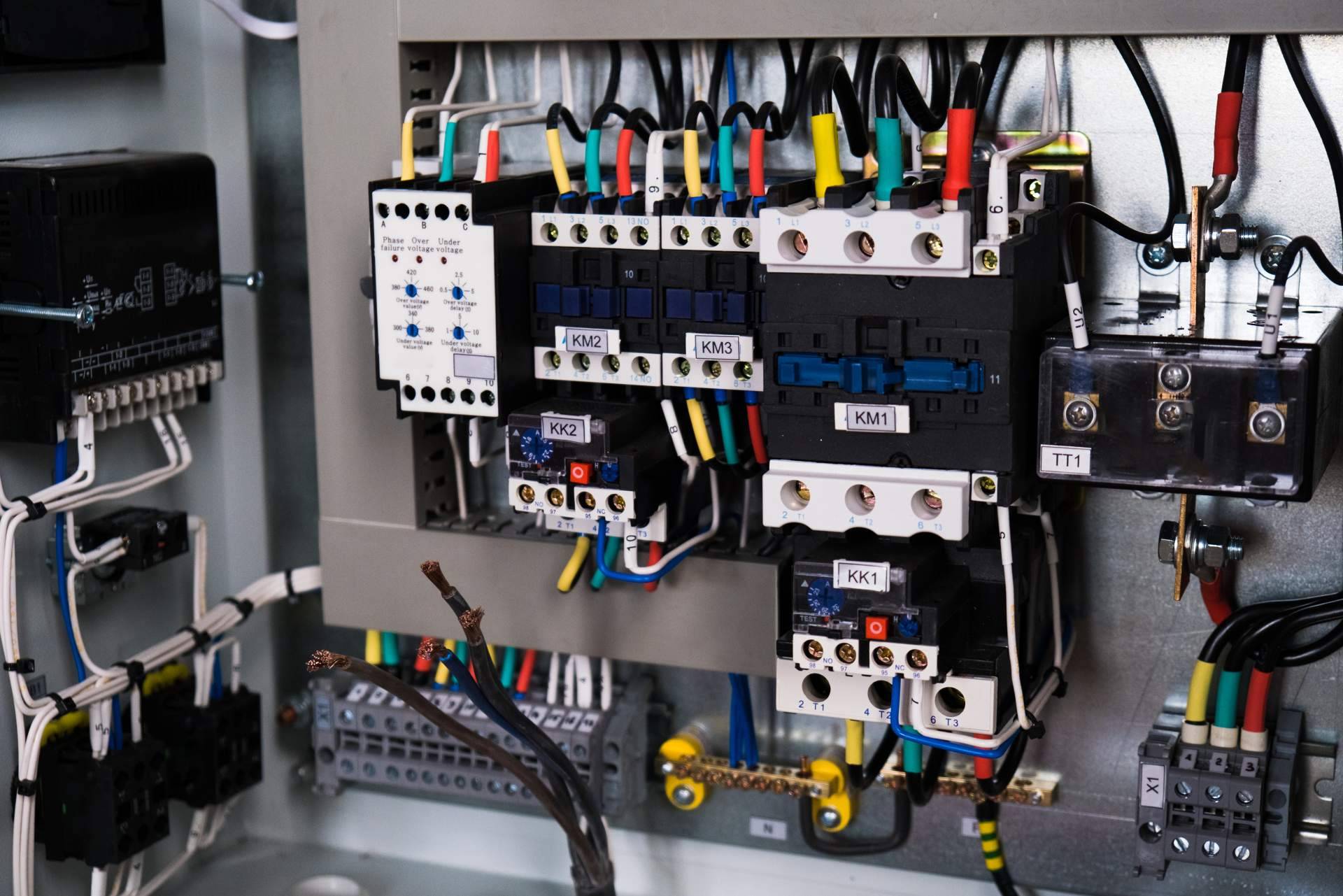 Cadenza Electric ofrece soluciones en material eléctrico de Schneider Electric para proyectos profesionales