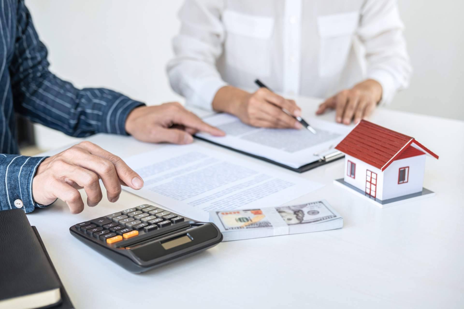 Cómo la asesoría inmobiliaria facilita la búsqueda de propiedades