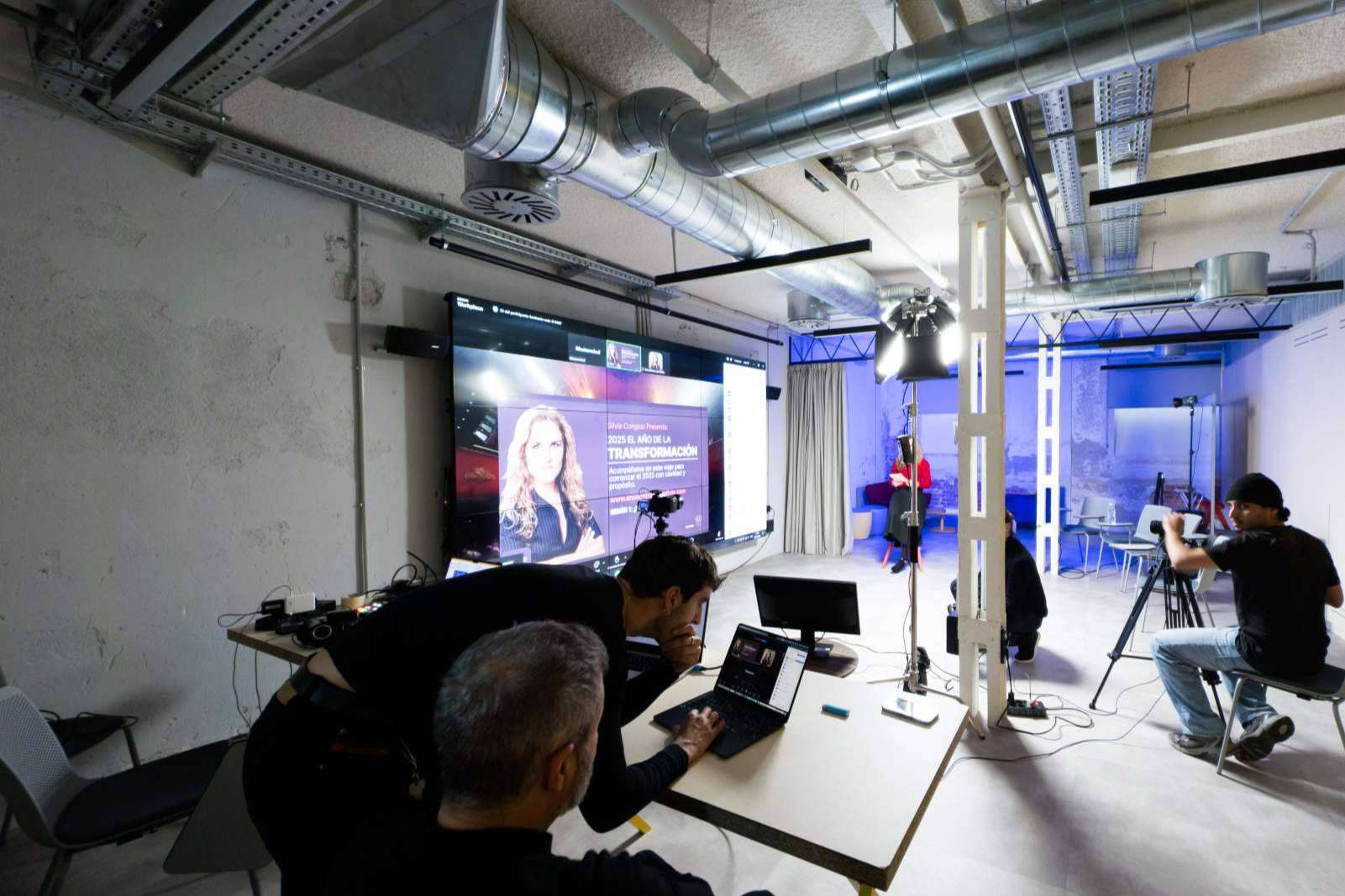 Mastermind Place conjuga innovación y tecnología en eventos corporativos y videopodcasts en Madrid