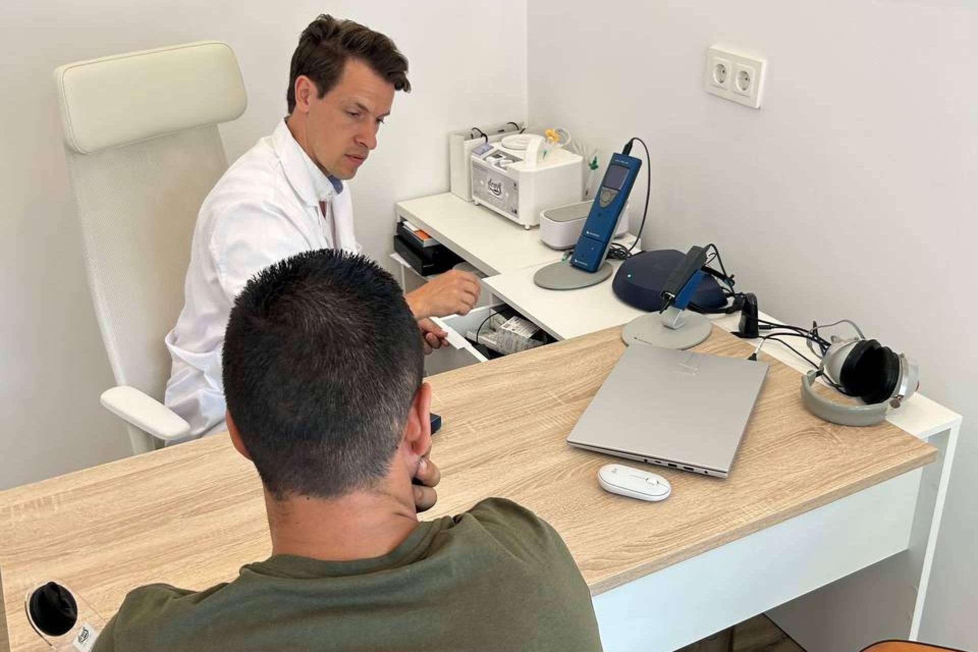 Cómo el deporte y una audición adecuada ayudan a prevenir el deterioro cognitivo