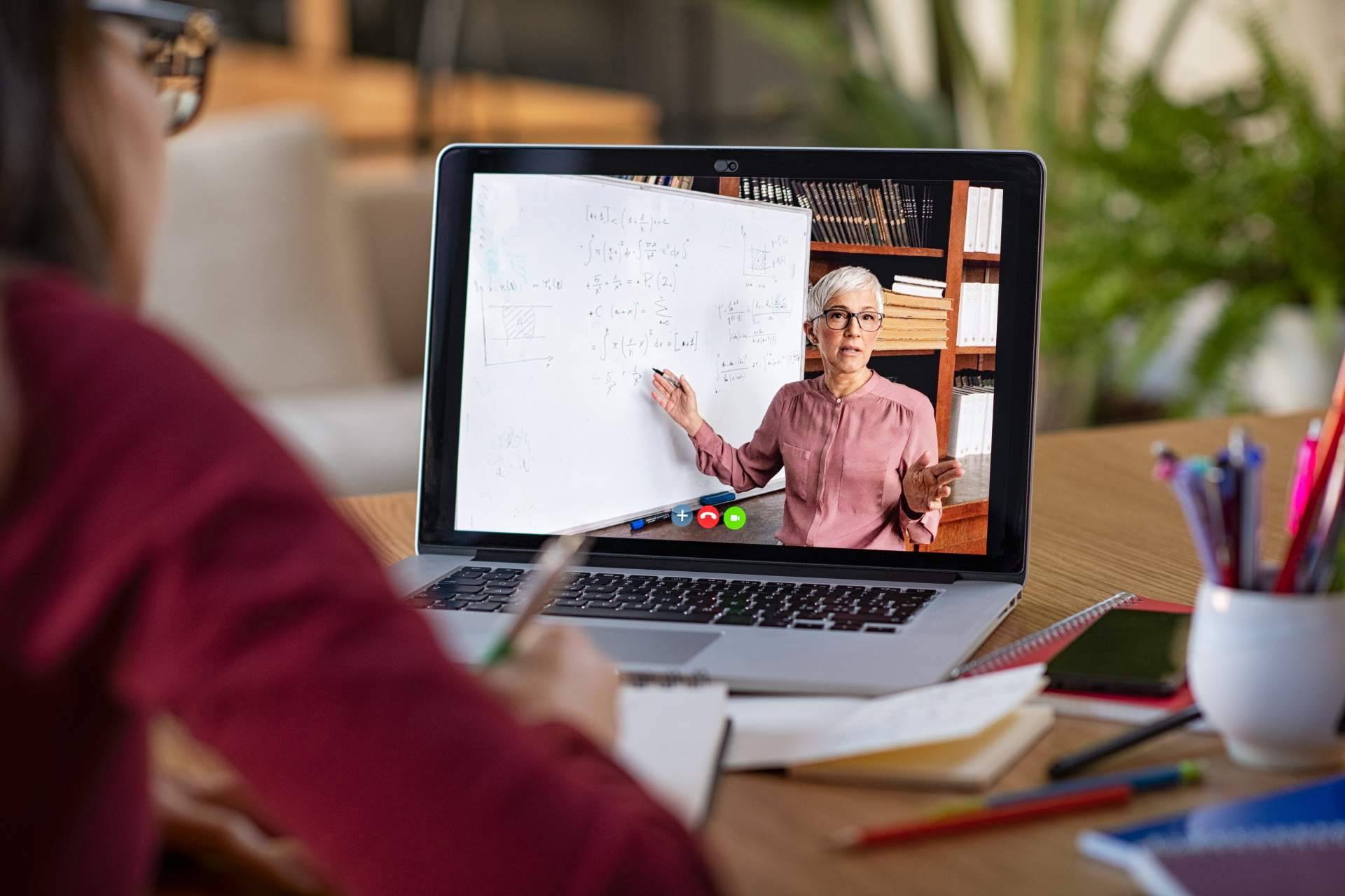 ENEB impulsa la formación de líderes empresariales con programas de posgrado online
