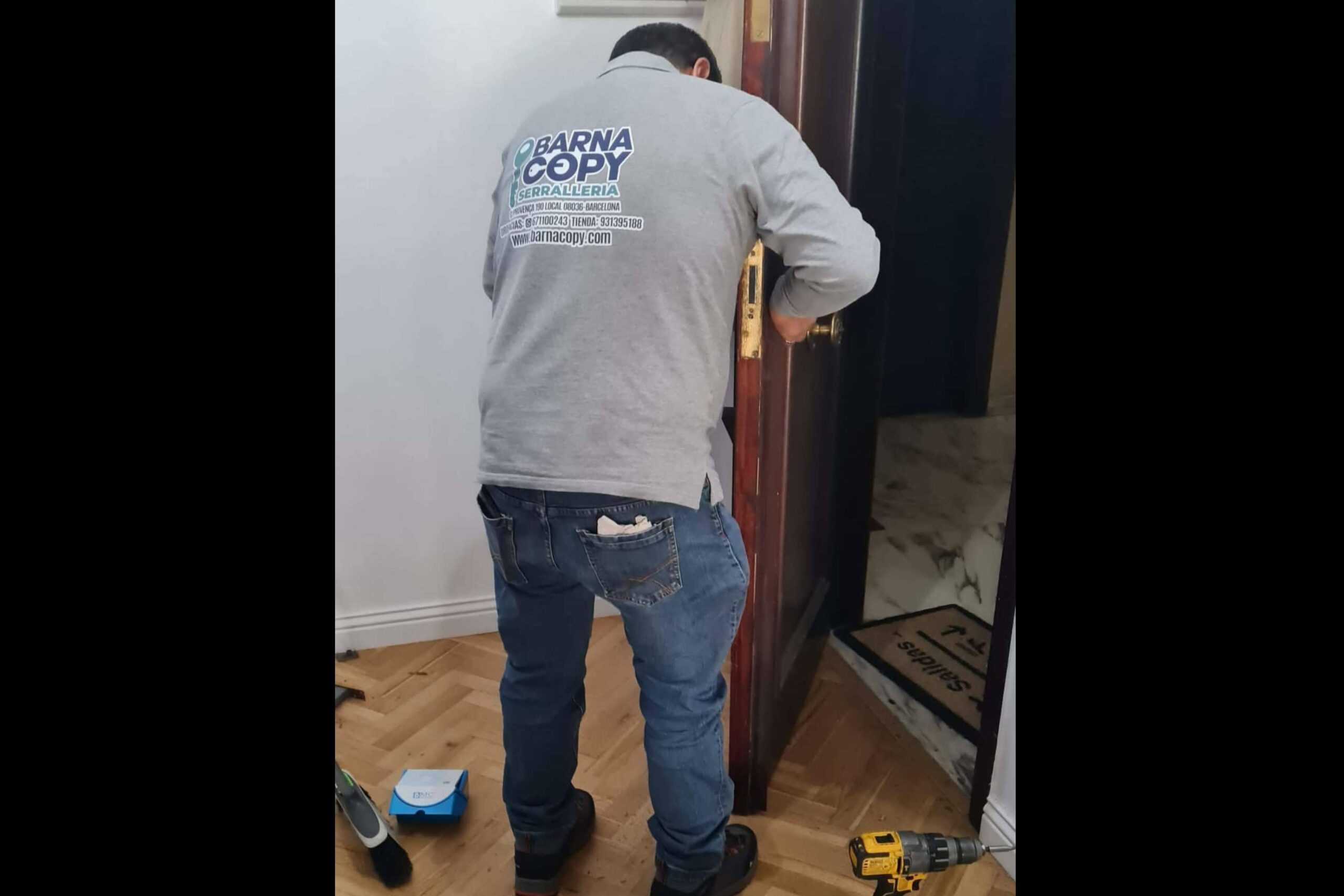 Barnacopy, especialistas en apertura de puertas sin roturas en Barcelona