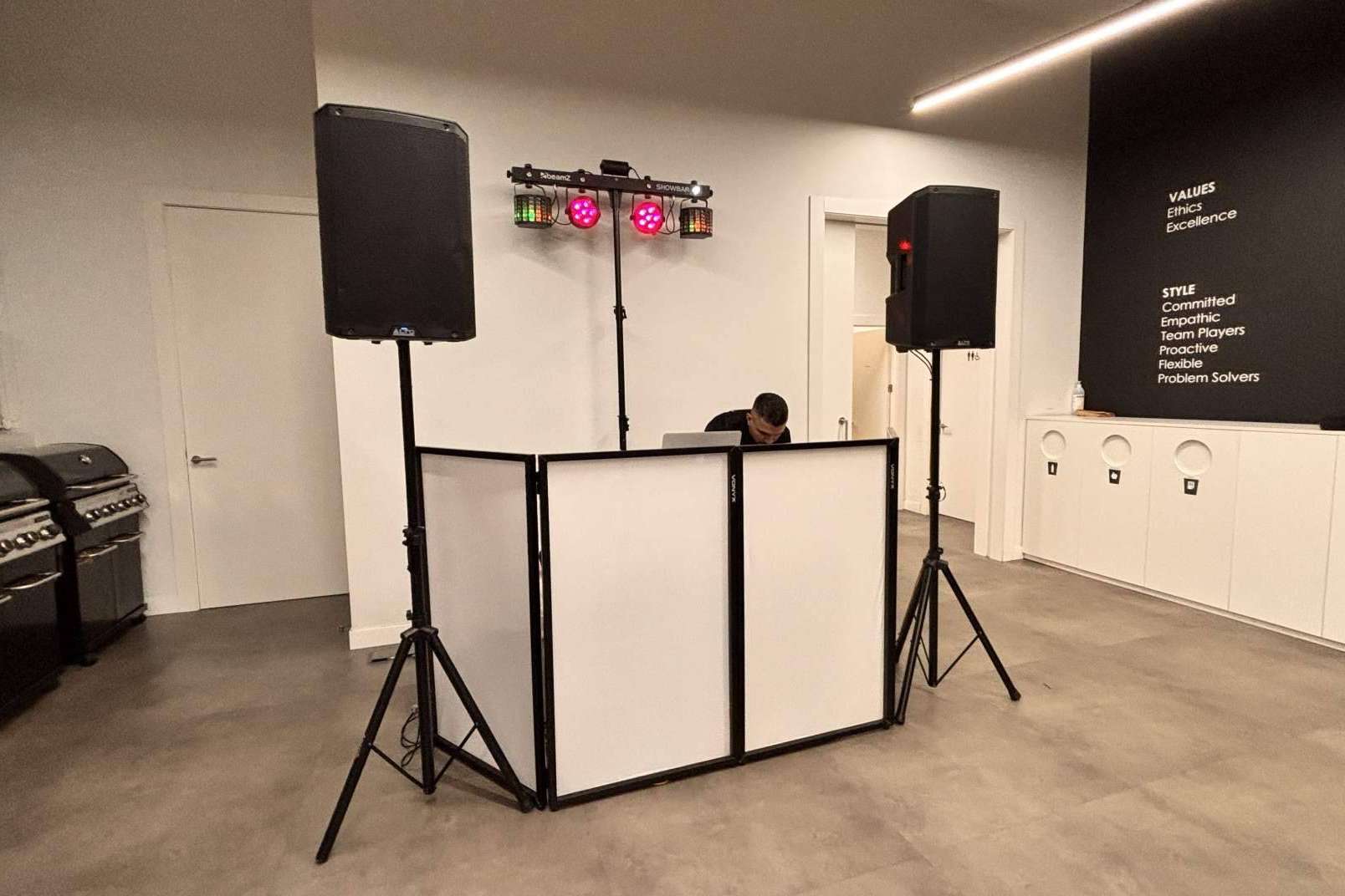 Cuando el sonido y la luz cuentan historias, Sonoriza Eventos para bodas perfectas