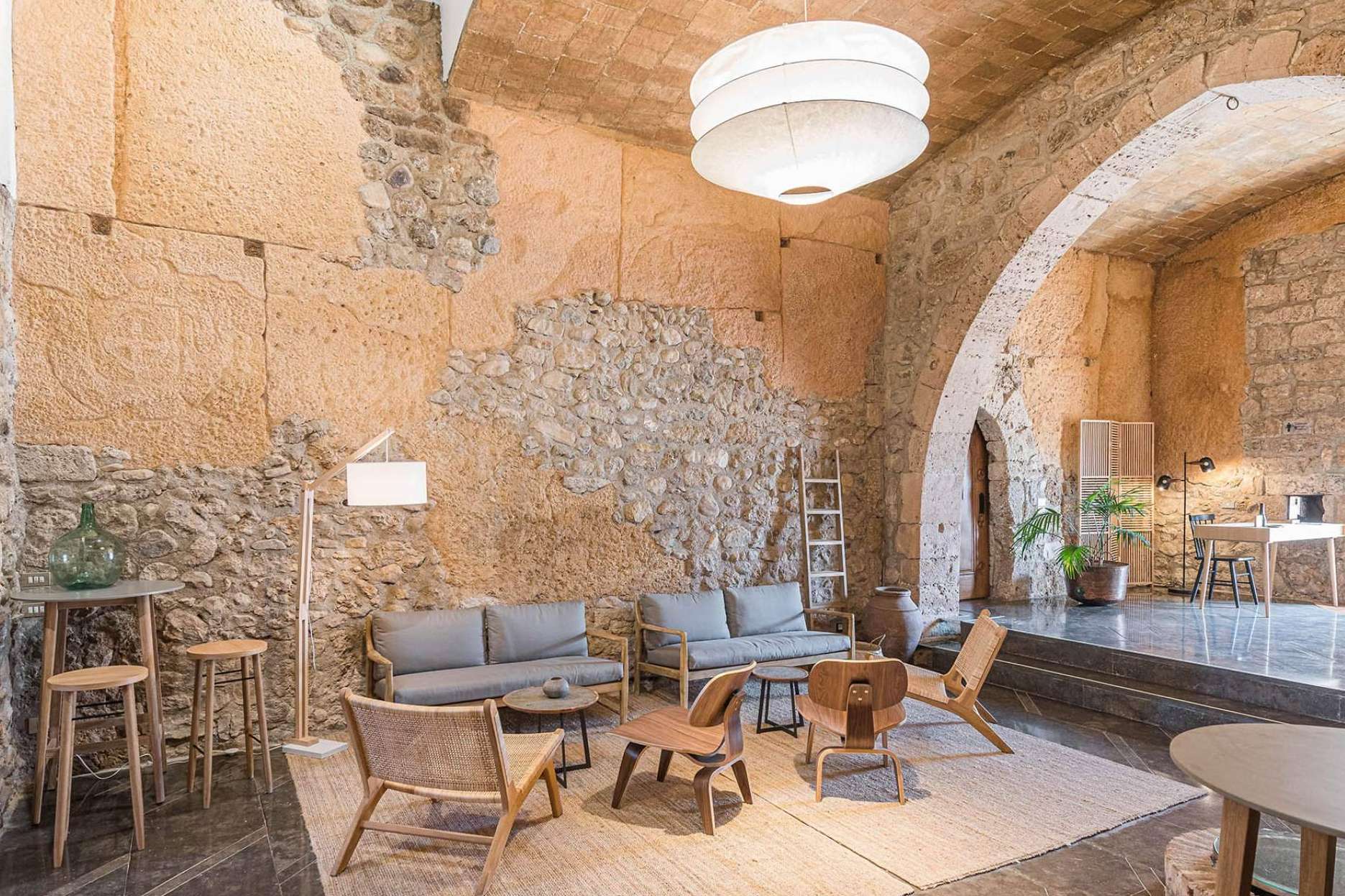 Isa Rodríguez, de INDAStudio; diseñando experiencias únicas en bodegas de Barcelona