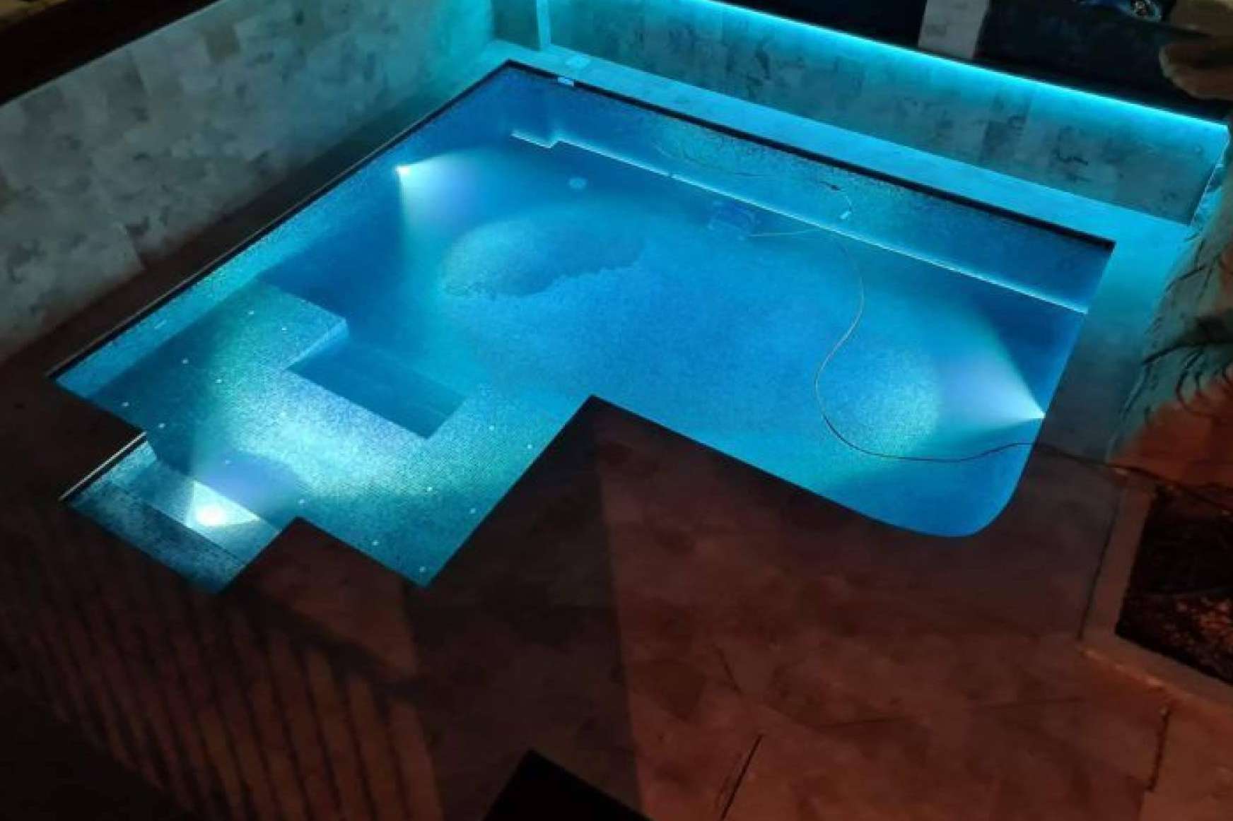 La Gama EcoLume 28 de Swimhome ofrece iluminación uniforme y máxima durabilidad bajo el agua