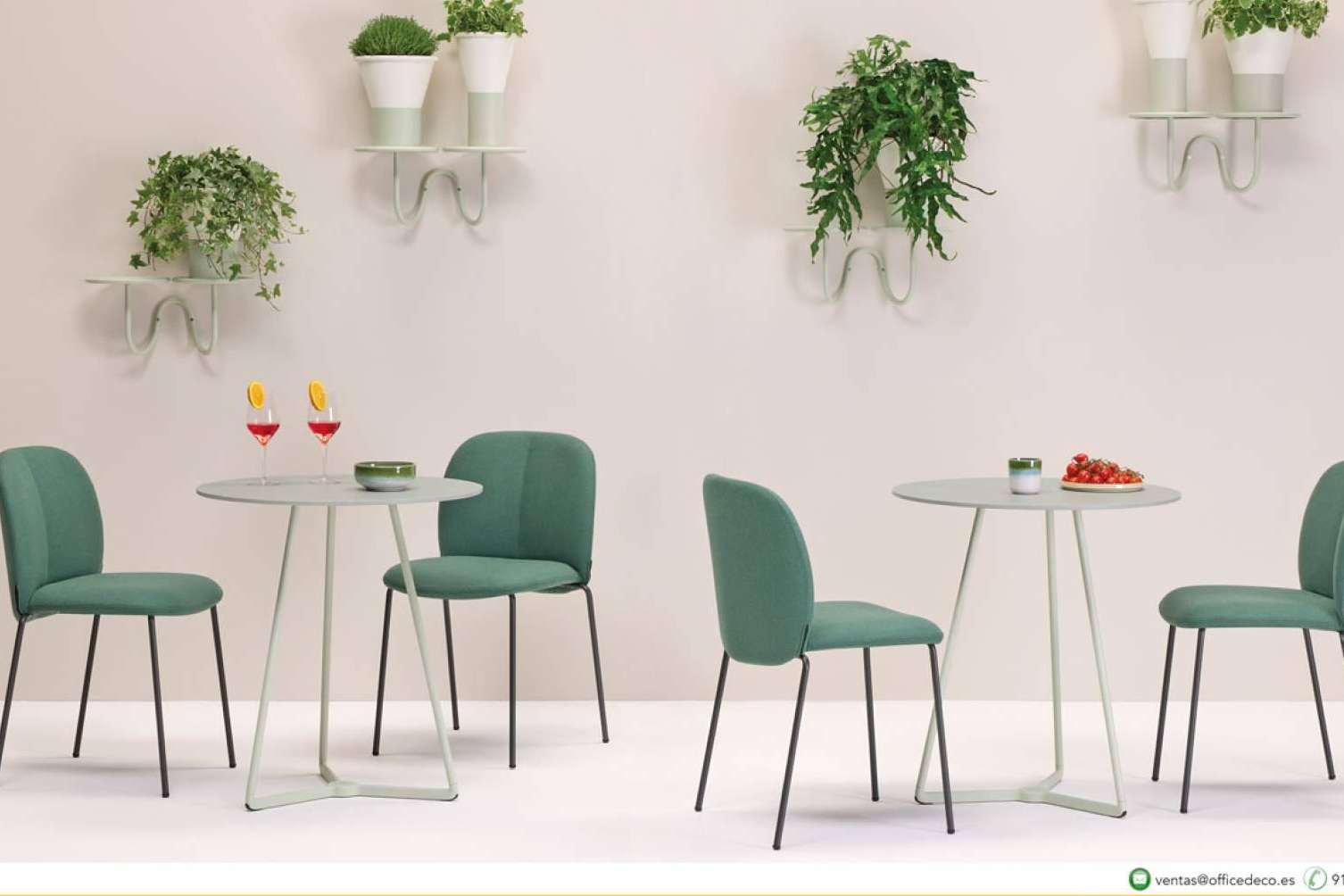 OfficeDeco impulsa la rentabilidad del sector con sus mesas altas para hostelería y terrazas exteriores