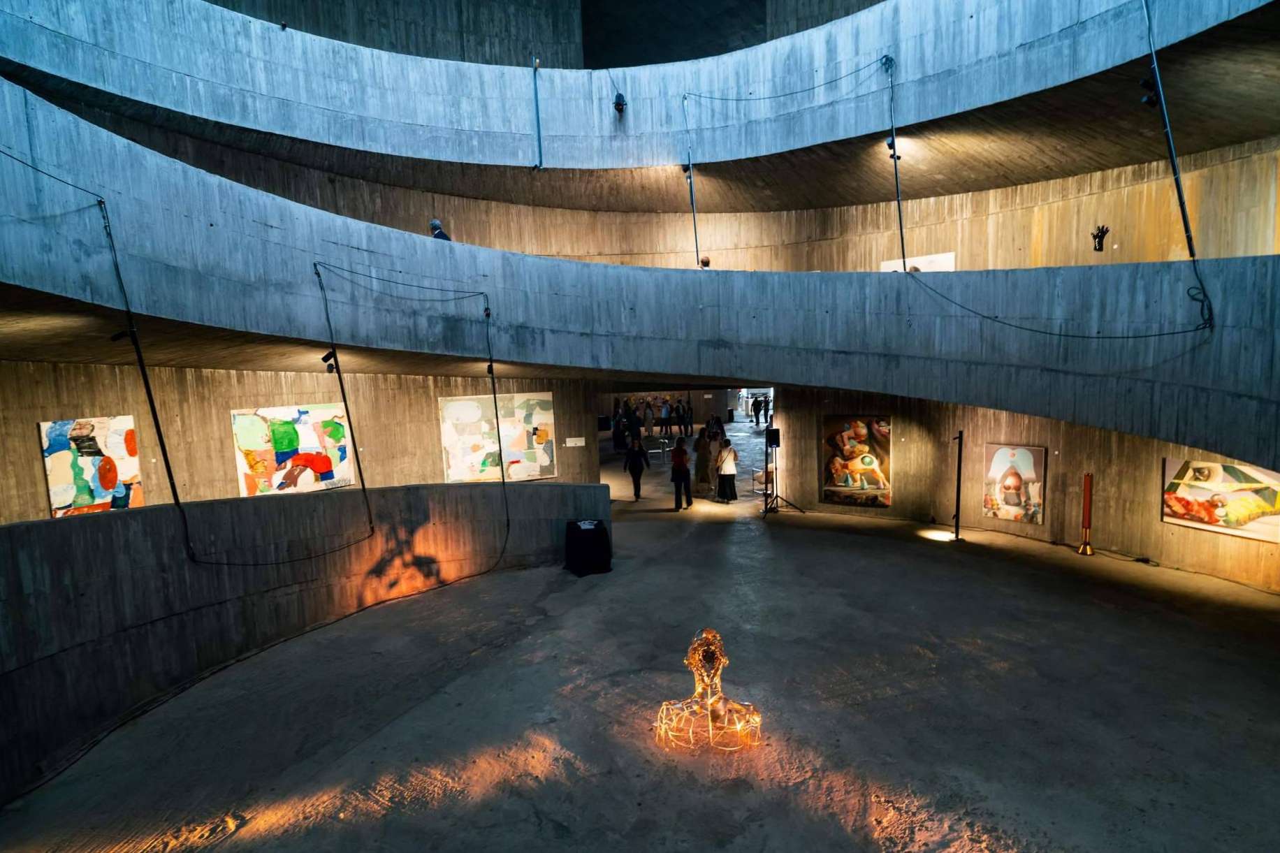 Eneaverso y Saisho sorprenden con una exposición sin precedentes en Europa
