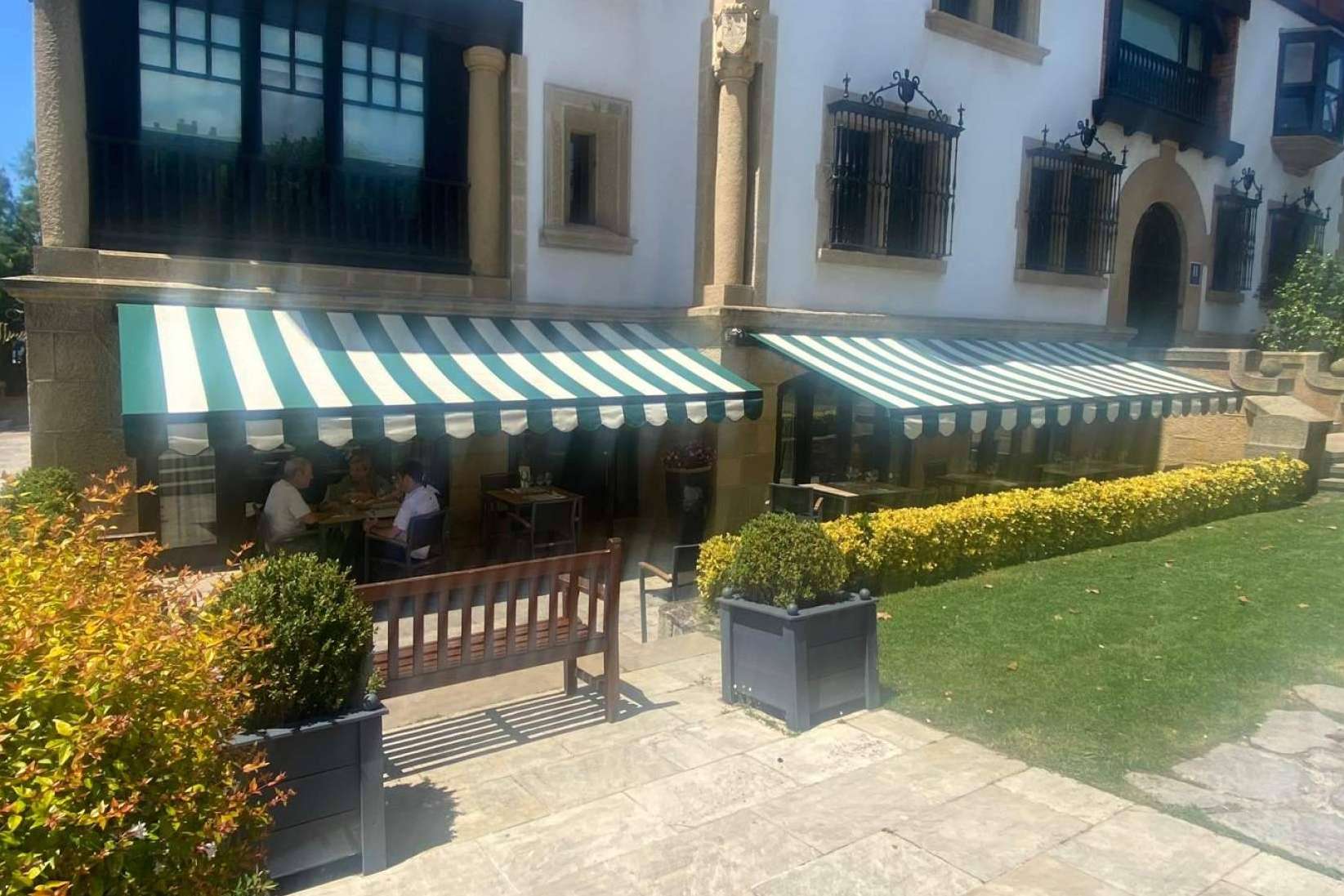 La protección solar en hoteles se refuerza con las propuestas integrales de Bilbotoldo