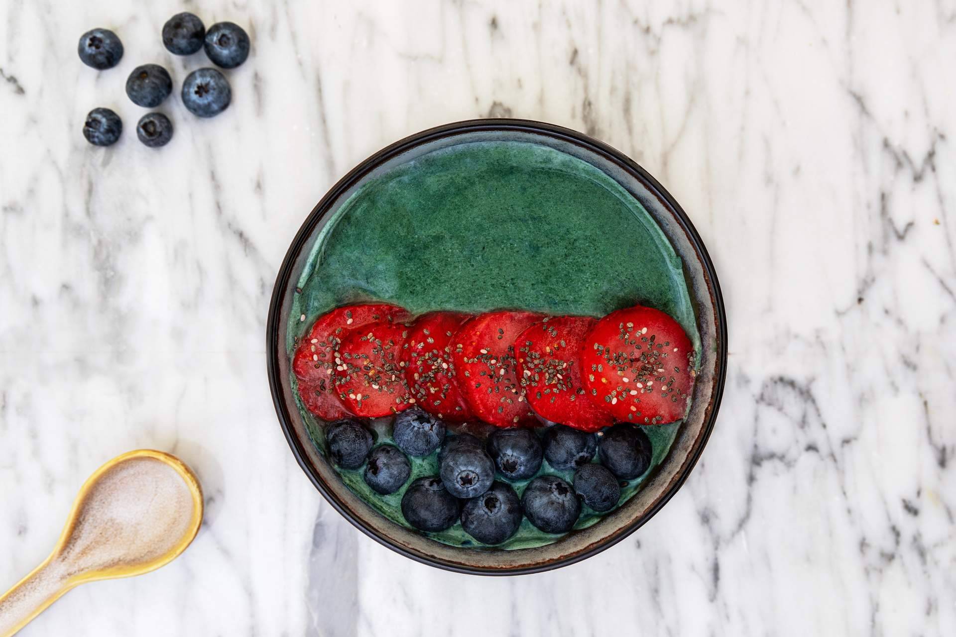 Producción artesanal de espirulina ecológica fresca, la propuesta de Blauver en España