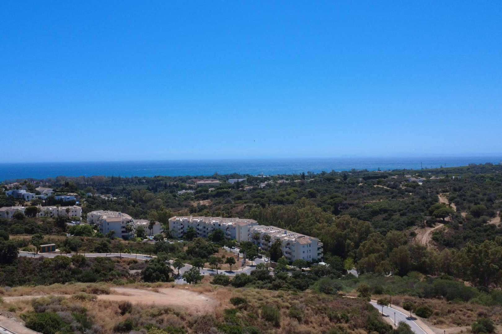 Elviria un exclusivo complejo de villas adosadas contemporáneas con vistas incomparables al Mediterráneo