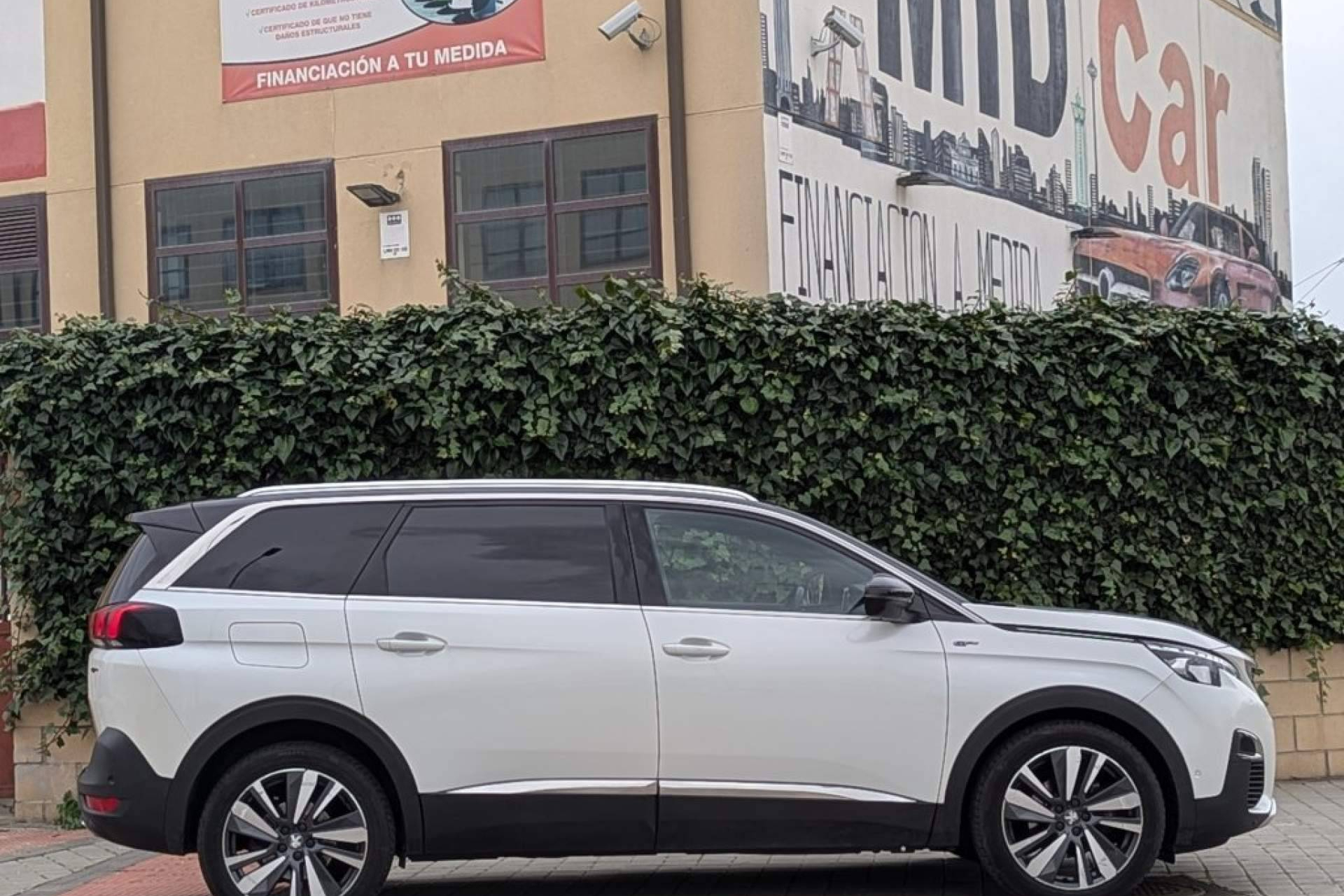 MID Car promueve la compra responsable con coches de ocasión certificados y con garantía