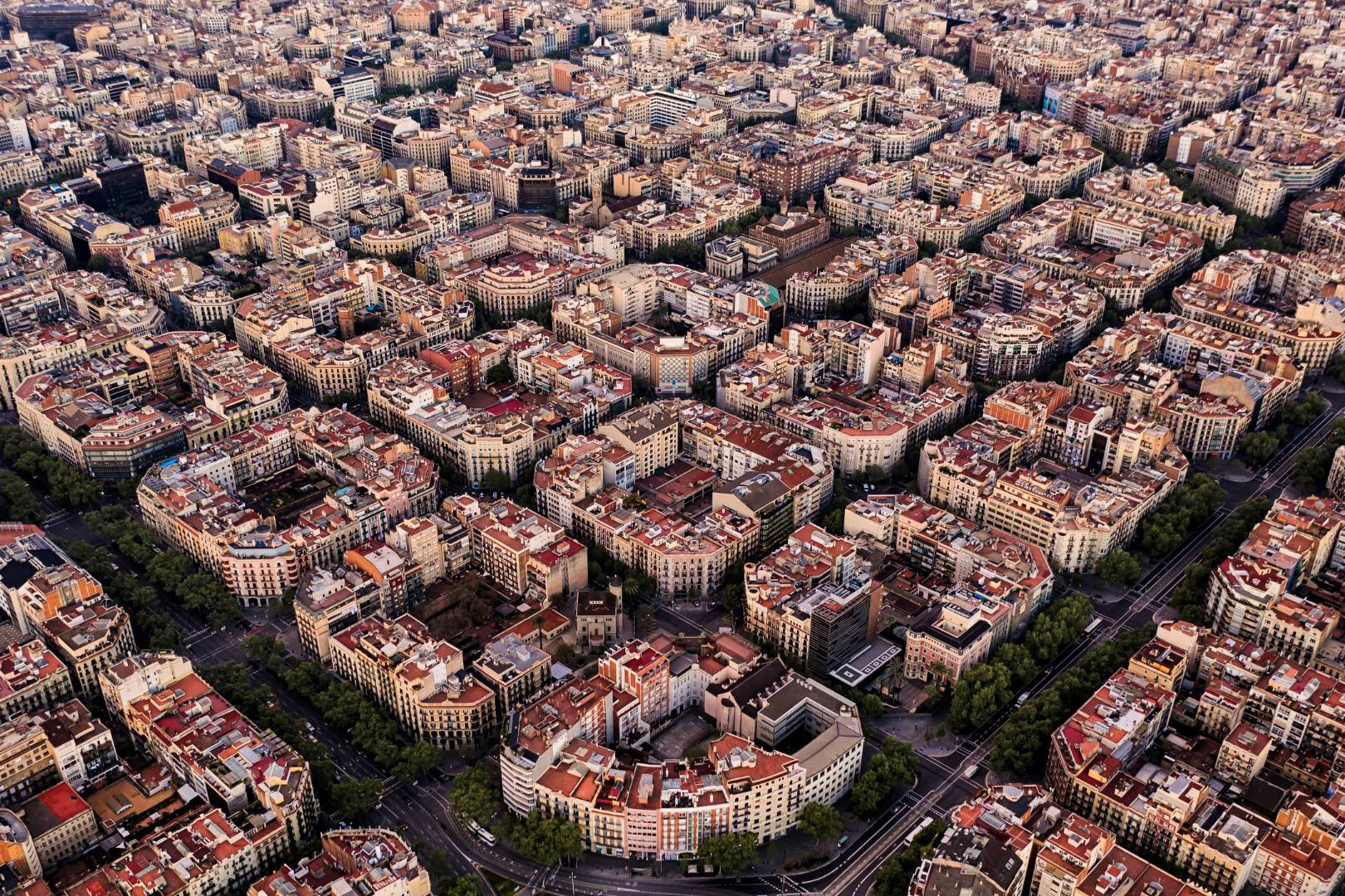 Administración de fincas en Barcelona y presidentes al límite; así se gestan los conflictos vecinales