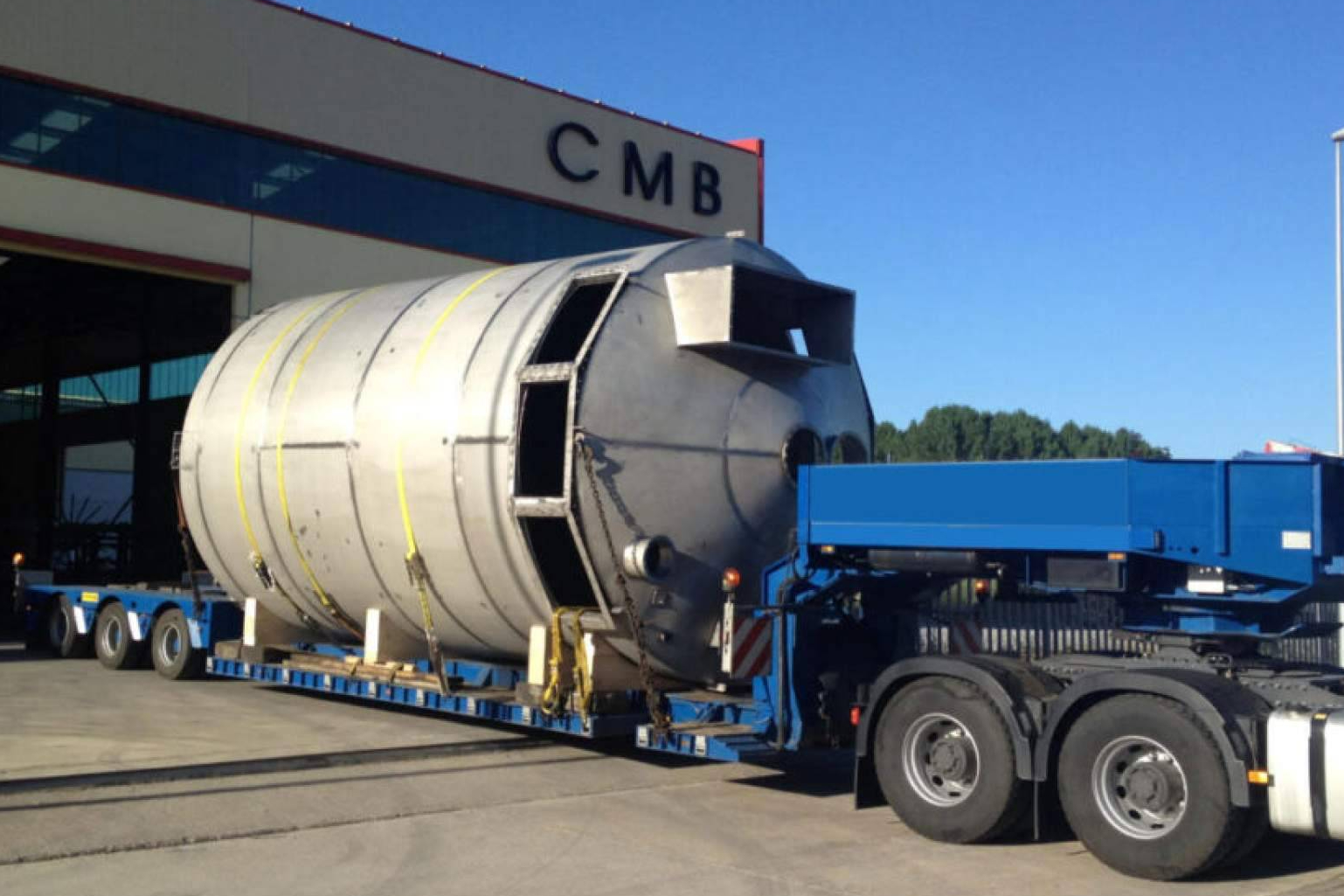 CM Barreal impulsa la fabricación de depósitos a medida con cámara de circulación de agua caliente y diseño personalizado