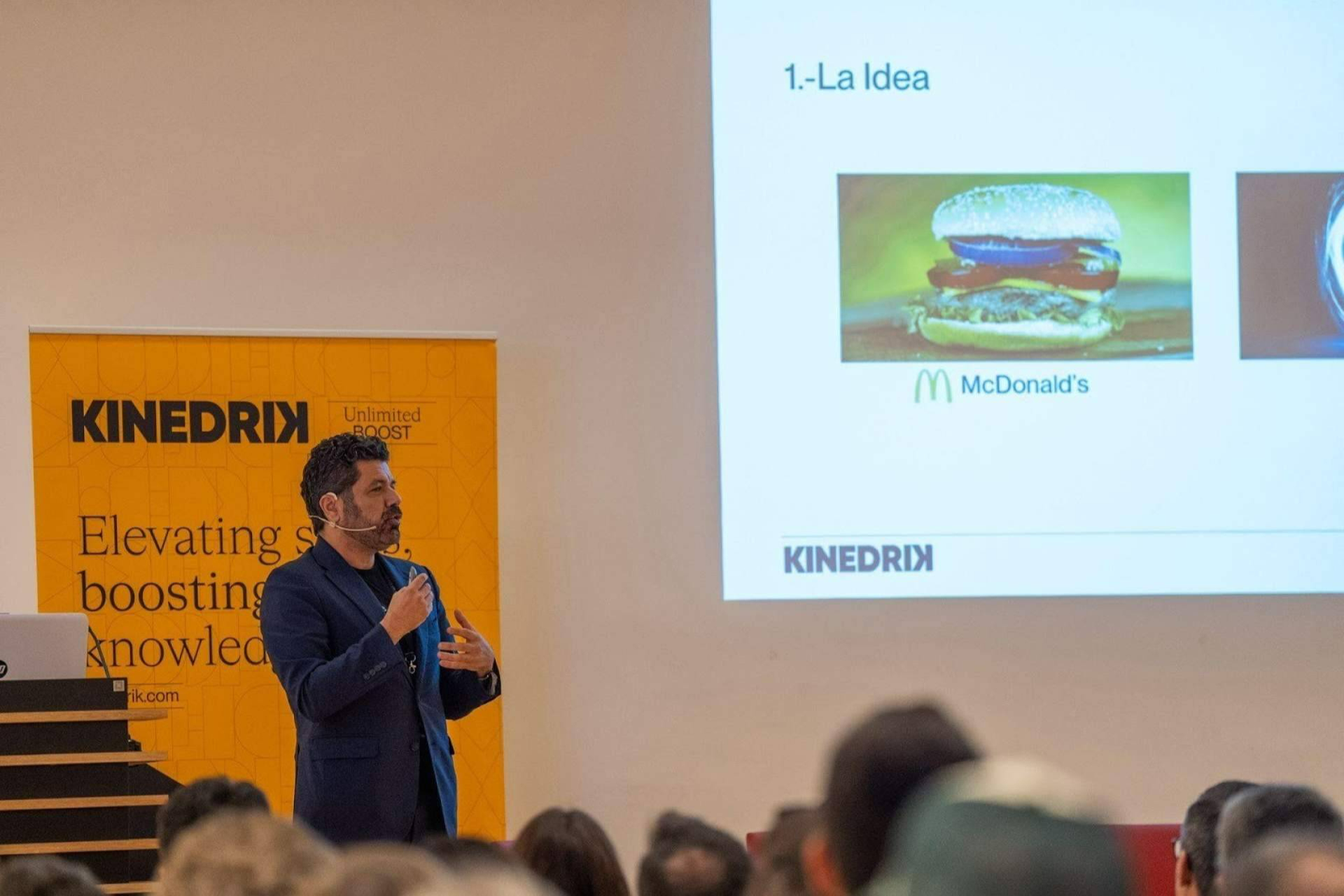 KINEDRIK impulsa la reflexión sobre el papel del talento humano en la era de IA evento Unlimited Boost