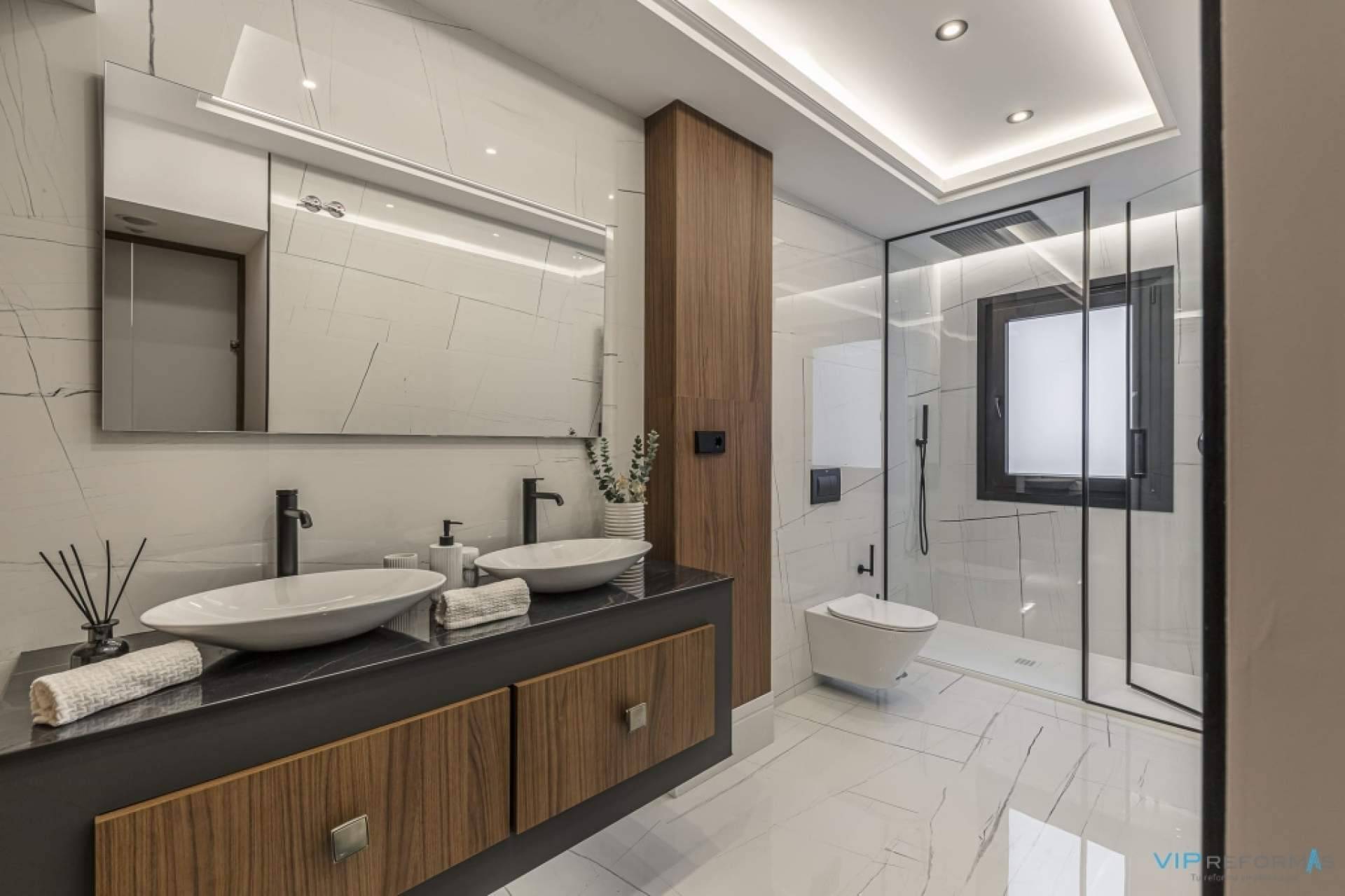 Tendencias de reformas de baño para el 2026; claves para renovar con estilo y funcionalidad