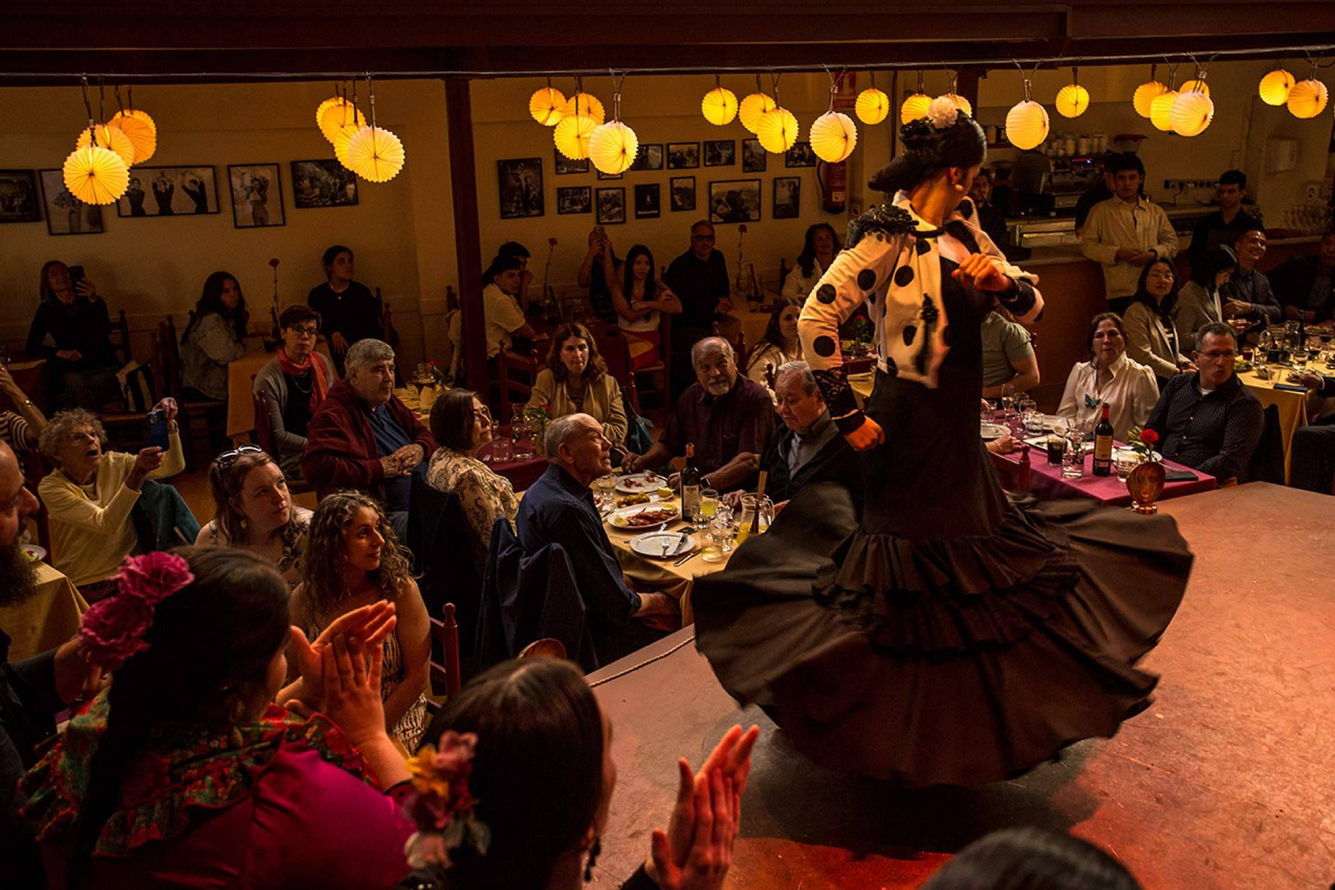 Espectáculo flamenco con cena en Barcelona; tradición, gastronomía y patrimonio en el Tablao de Carmen