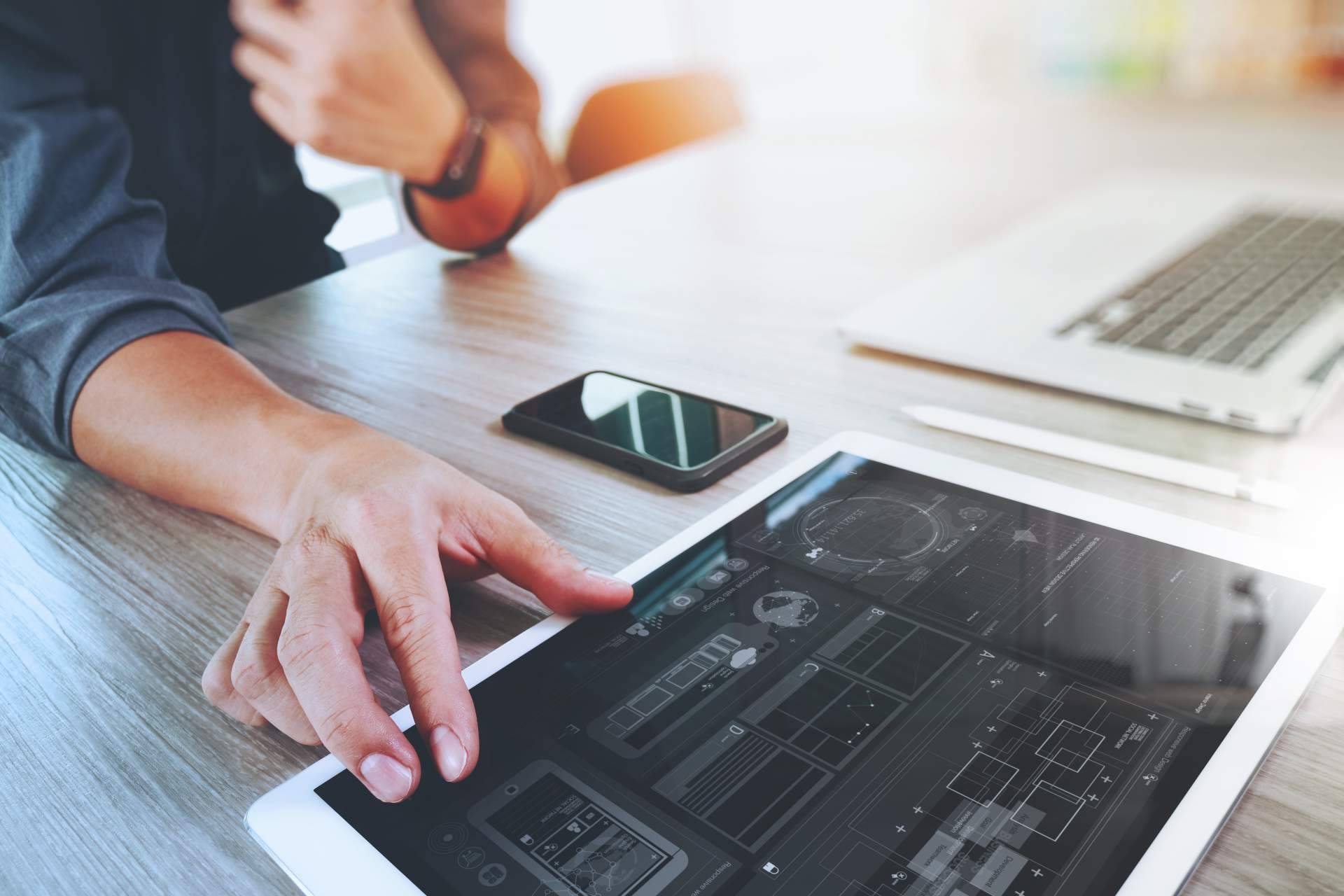 CEESA impulsa la transformación digital de pymes con software ERP y apoyo experto en asesoría empresarial