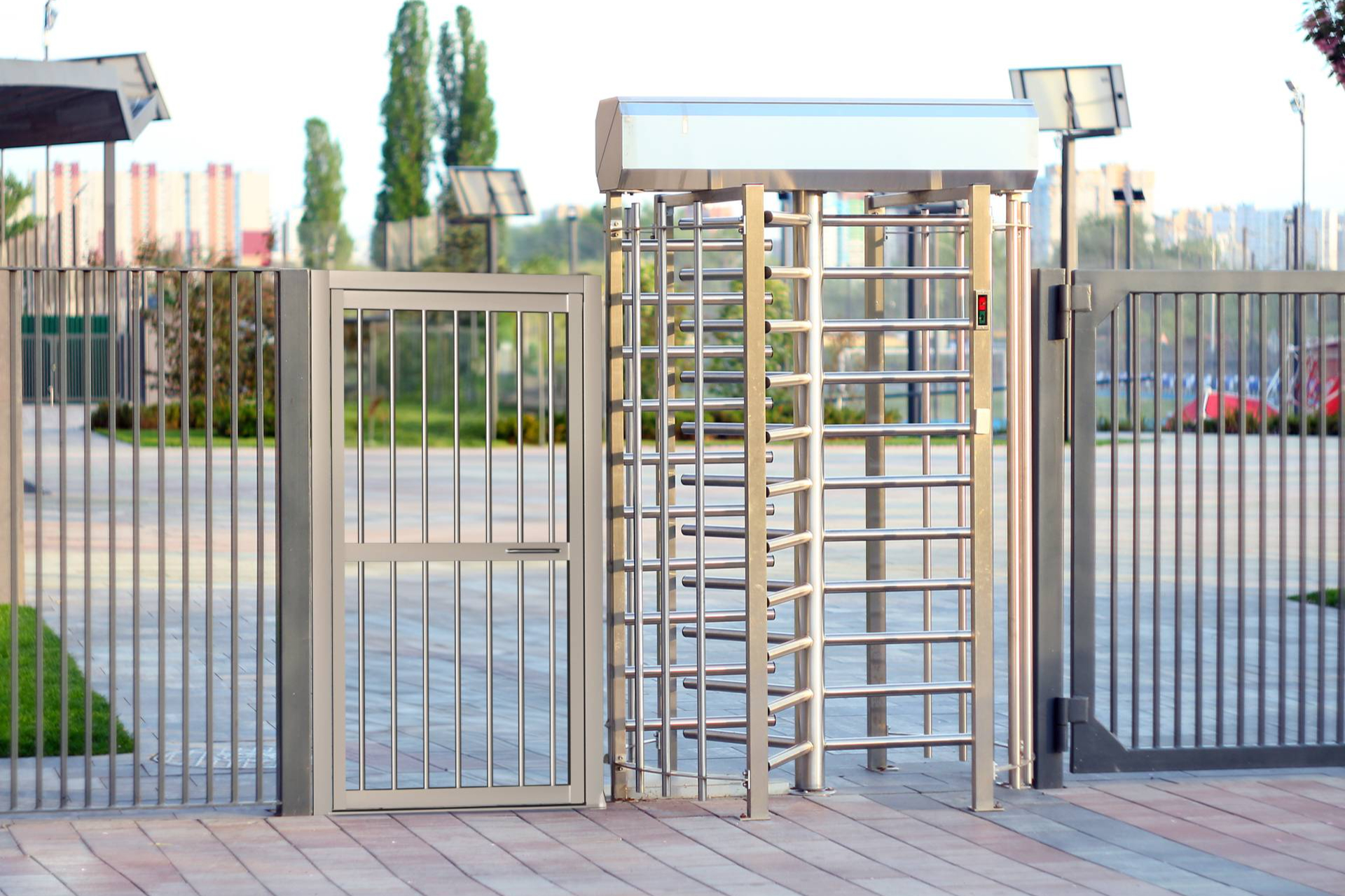 Soluciones de accesos seguros para estadios y complejos deportivos con ASSA ABLOY
