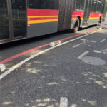 Más visibilidad nocturna en carriles bici; Abadecom Urban expande su separador de carril bici fotoluminiscente