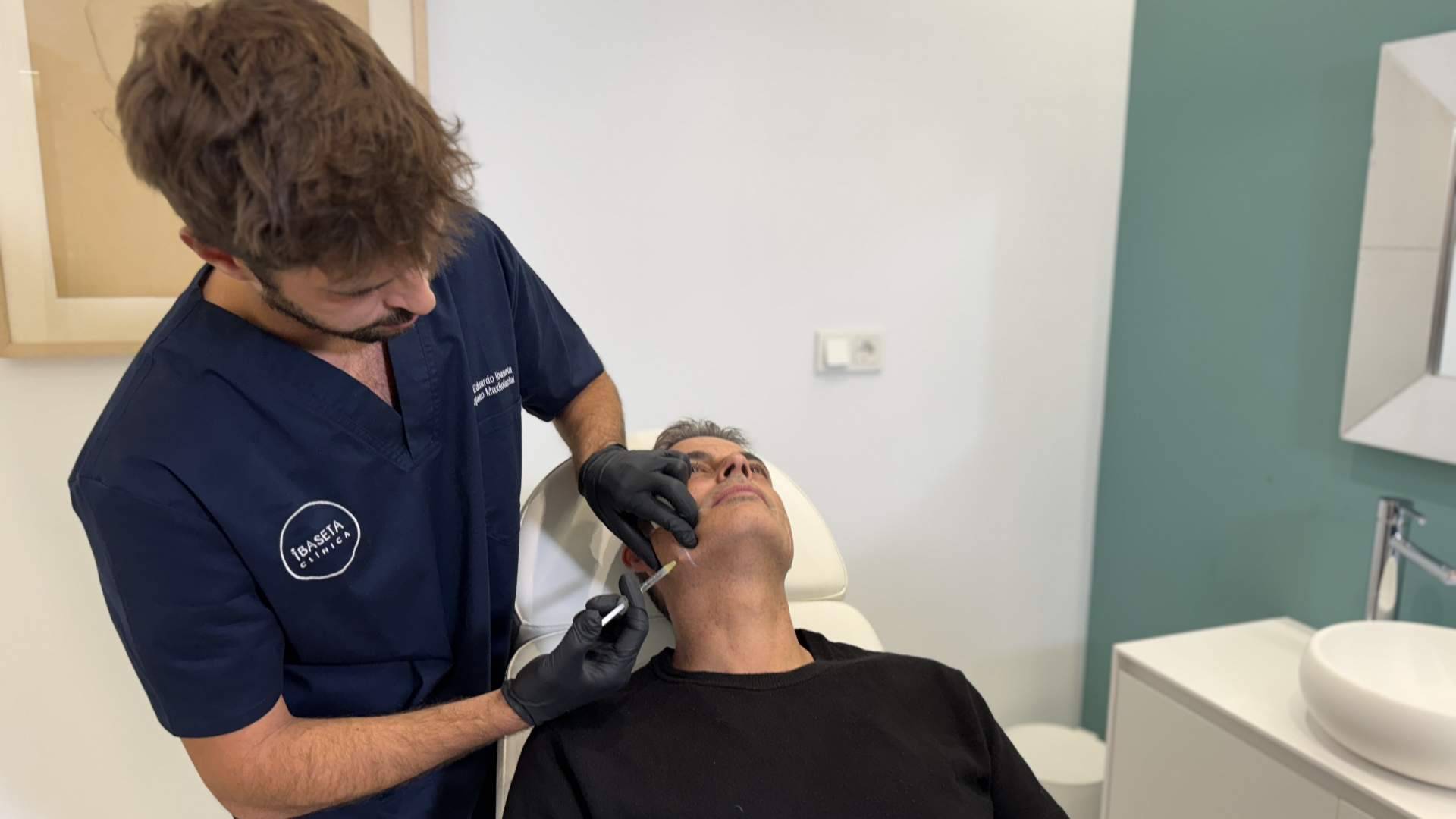 Bruxismo y dolor mandibular; neuromoduladores como tratamiento avanzado en Clínica Ibaseta