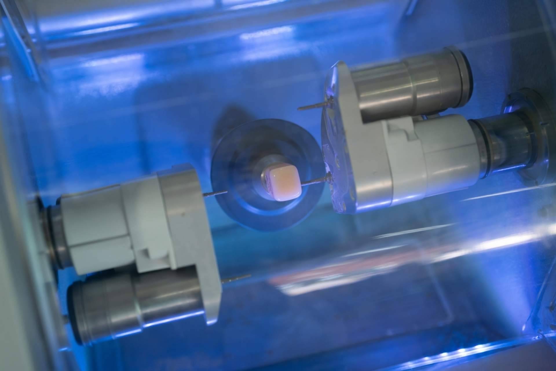 La digitalización en prótesis dentales avanza con las fresadoras dentales y soluciones 3D de 3DBiotech