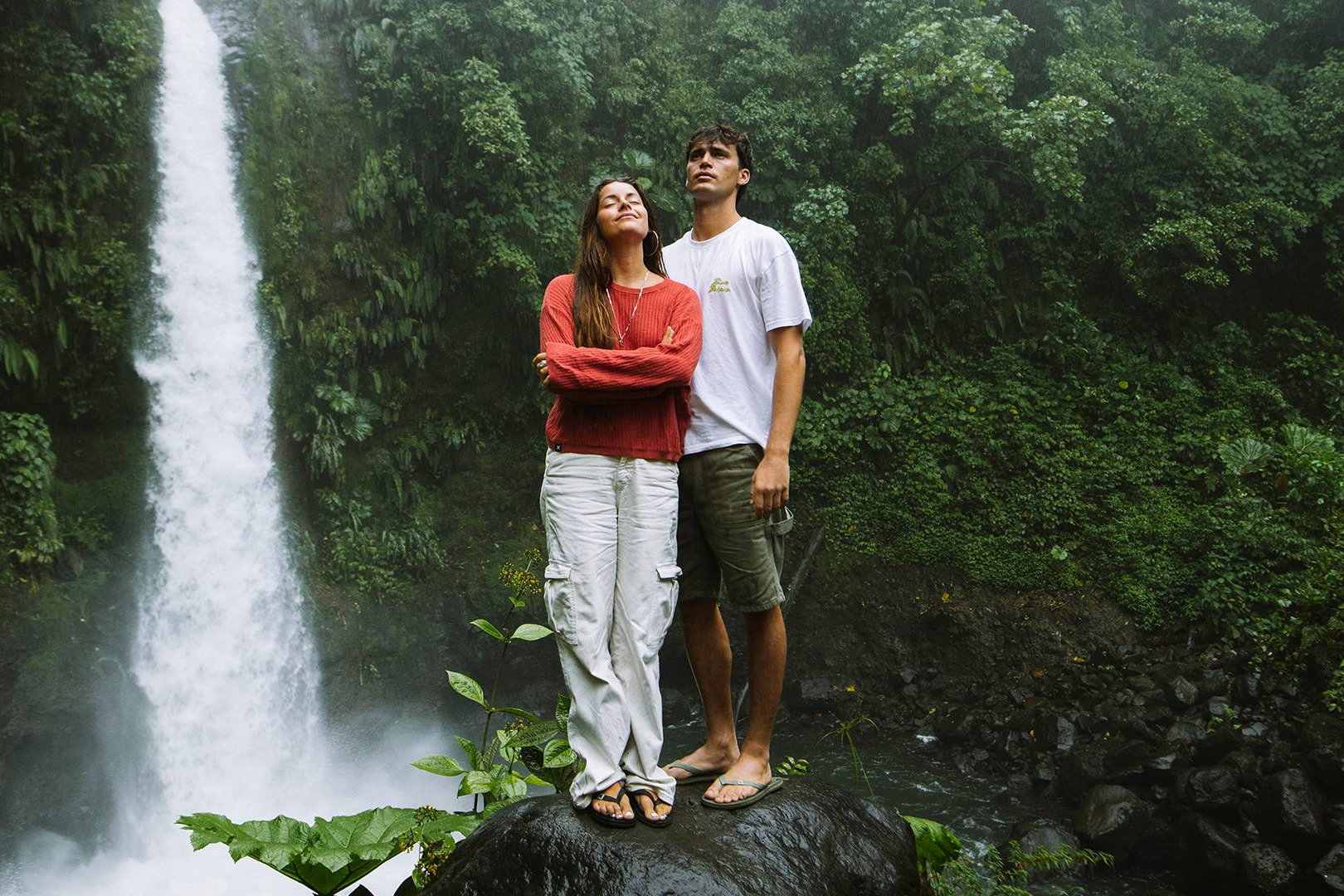 Blue Banana viaja a Costa Rica para presentar su colección SS26
