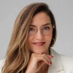 De empleada a CEO; La mujer que vio llegar tres revoluciones tecnológicas y ahora abre la puerta a quienes estaban a punto de rendirse