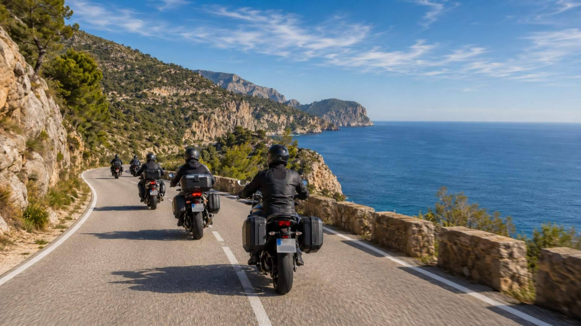 Rutas en moto por la península, destinos para disfrutar este verano sobre dos ruedas